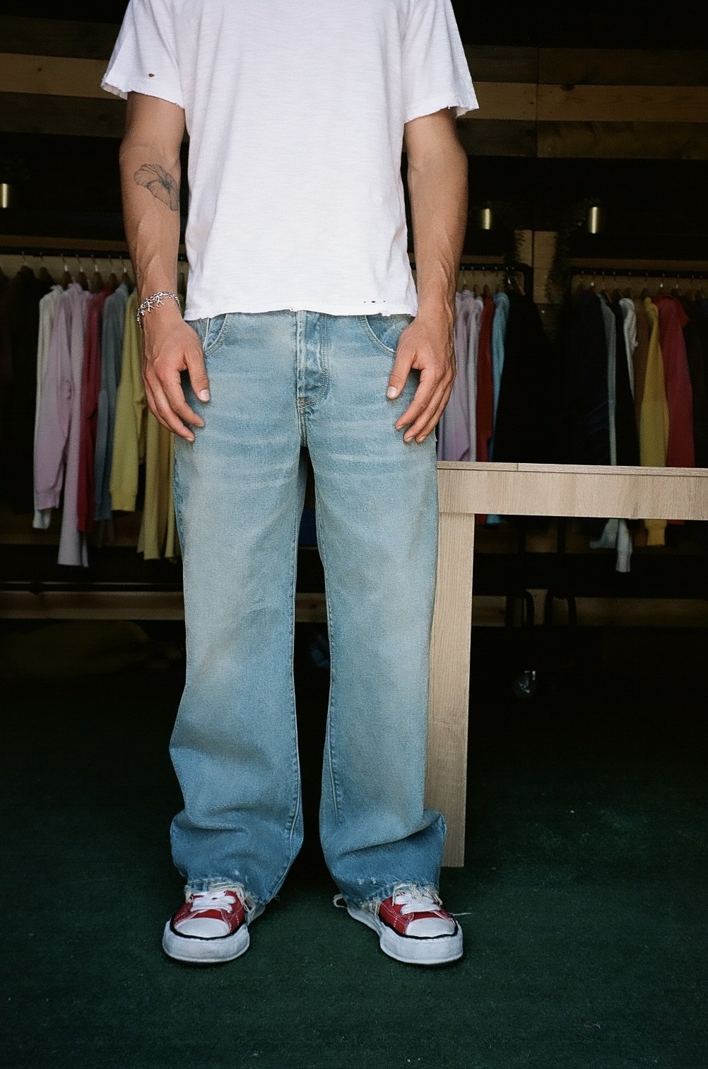 EVERYDAY DENIM - LIGHT WASH