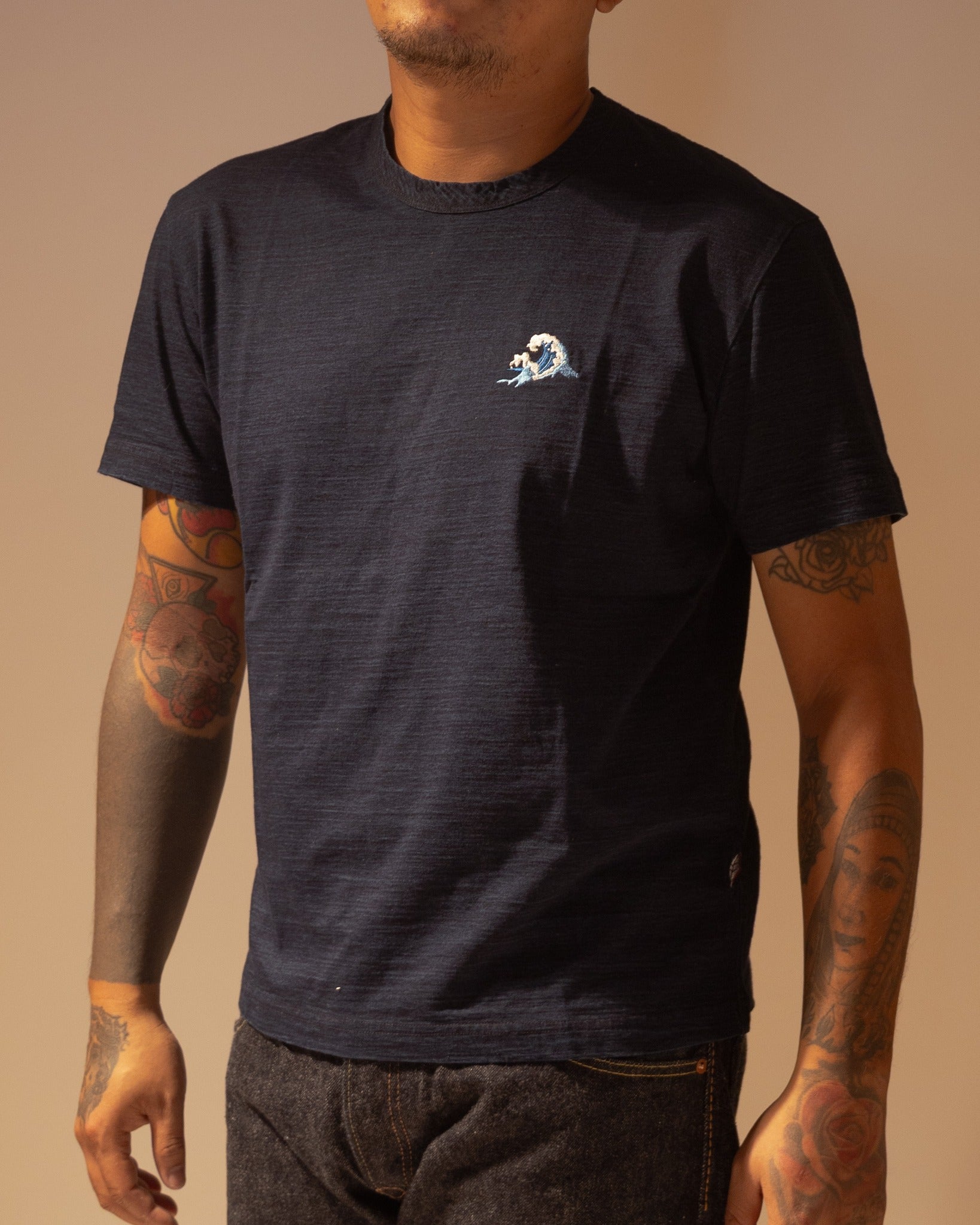 5406-4 SUMMER EMBROIDERED INDIGO TEE S/S - WAVE