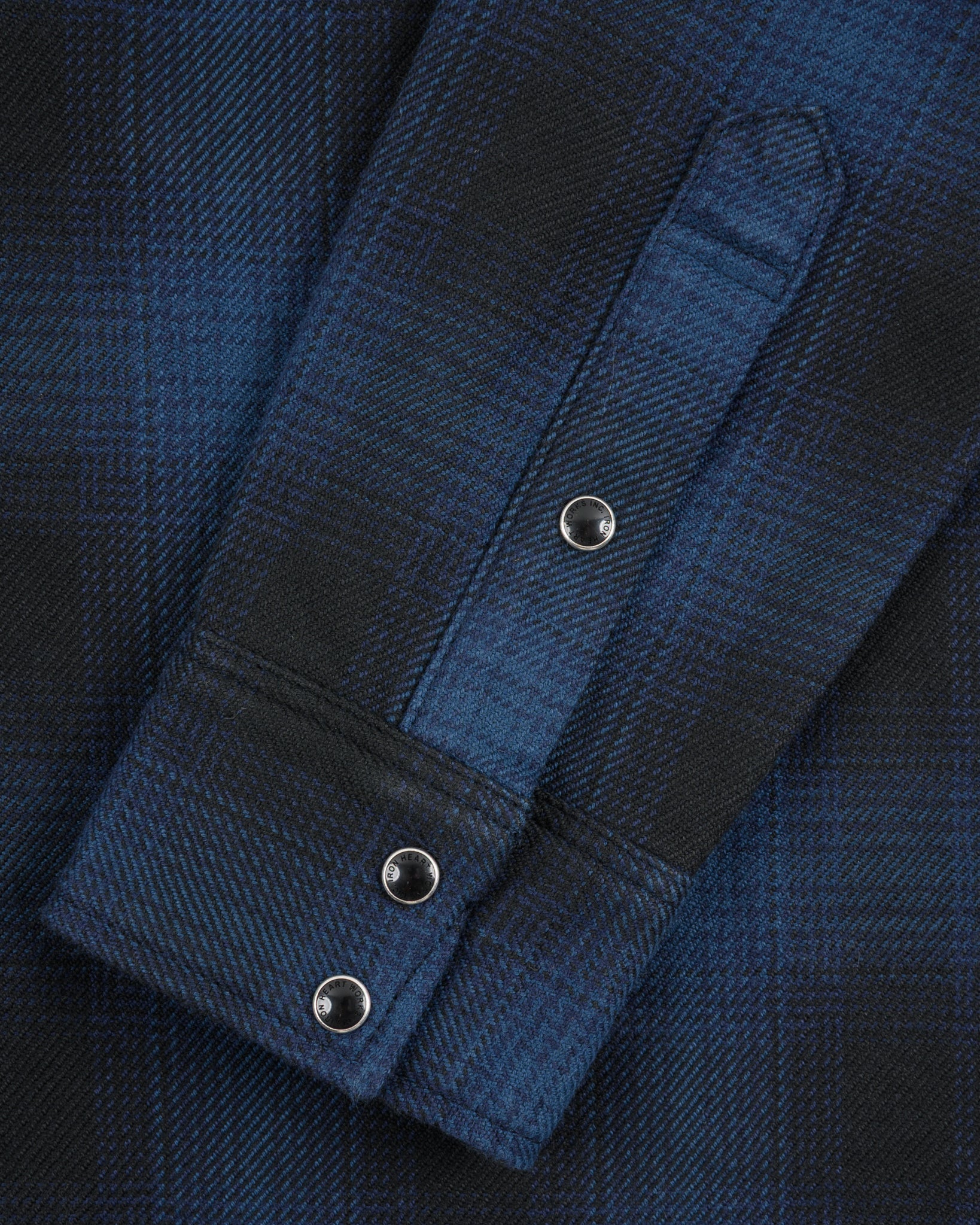 IHSH-264-NAV Ultra Heavy Flannel Ombré Check Western Shirt - NAVY/BLACK