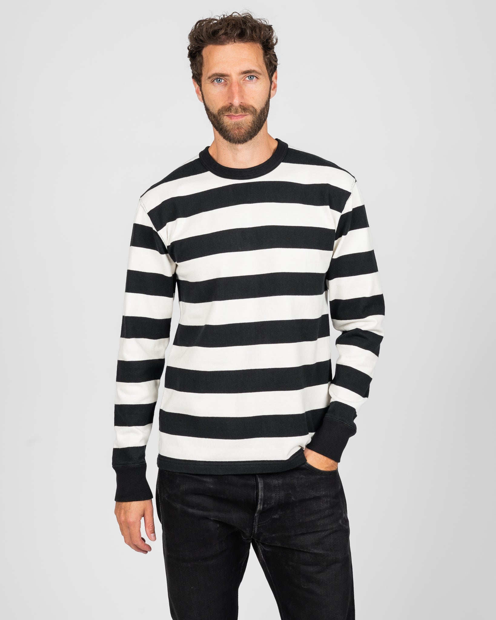 IHTB-01-BLK-WHT 11OZ COTTON KNIT LONG-SLEEVED SWEATER - BLACK/WHITE