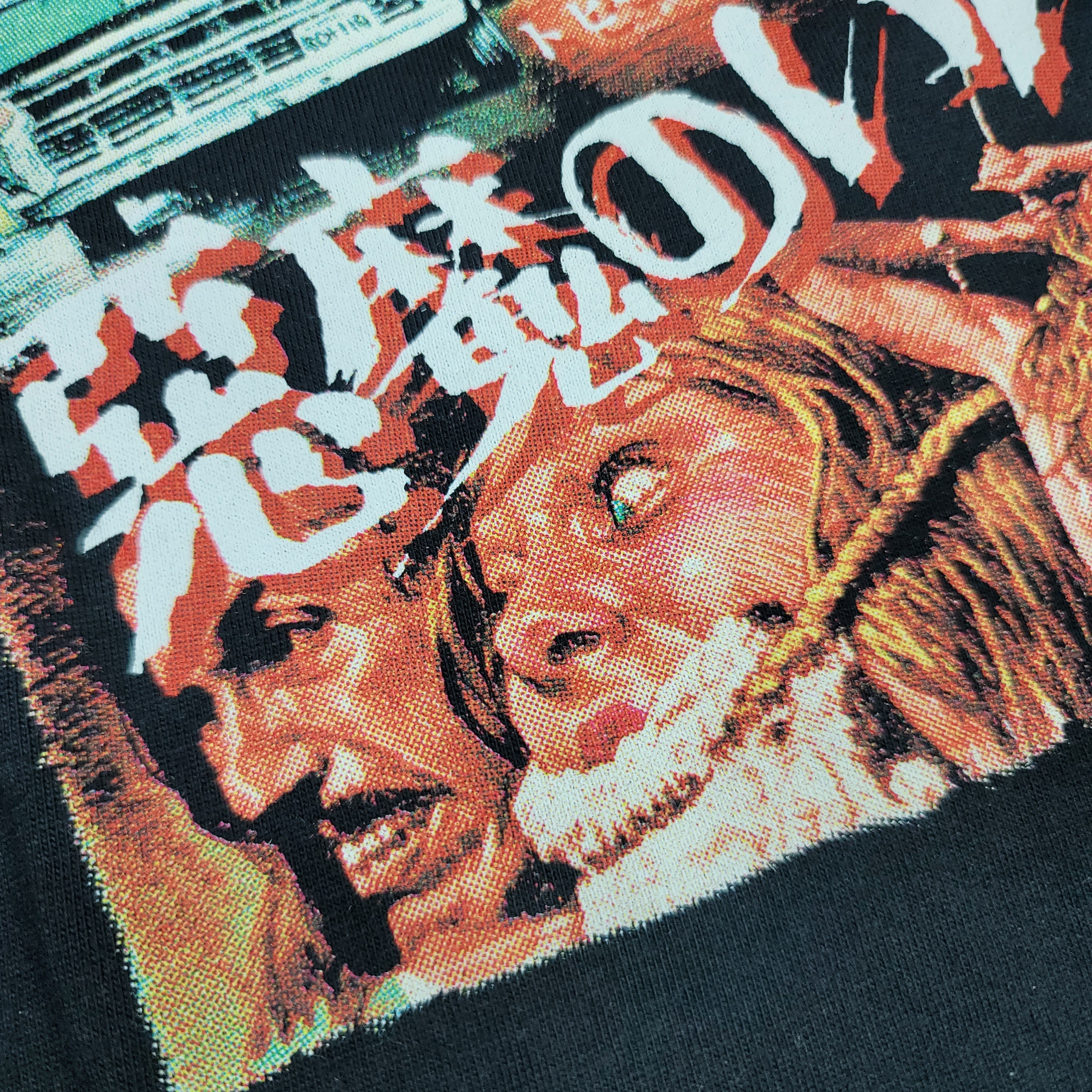 "THE TEXAS CHAIN SAW MASSACRE" T-SHIRT (POSTER Version) - BLACK