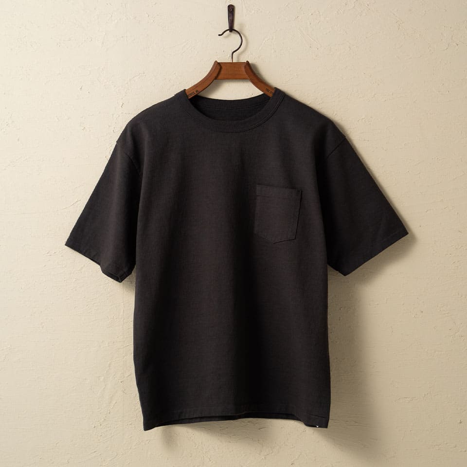 37002 HEAVY WEIGHT S/S Pocket Tee - BLACK