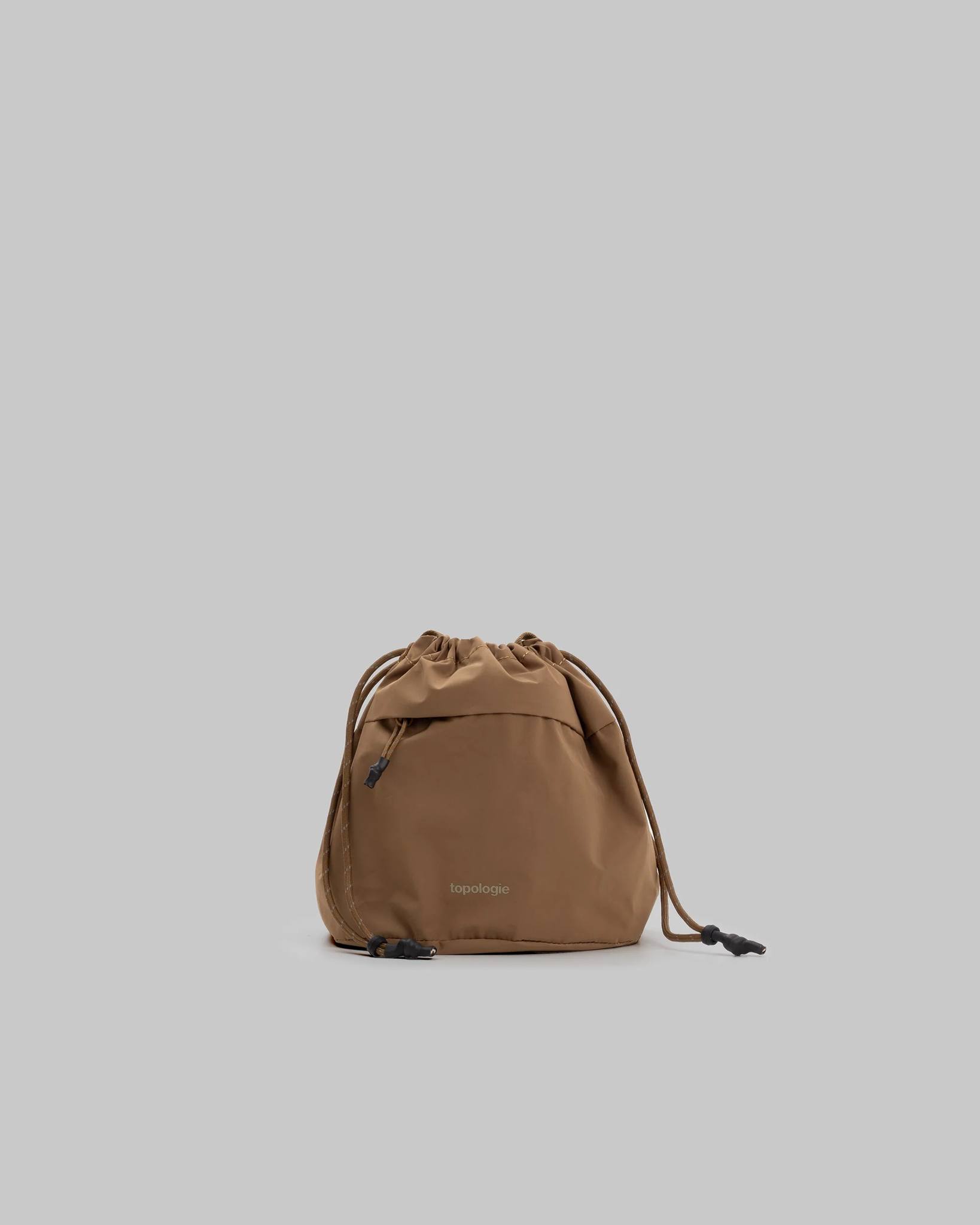 WARES BAGS REVERSIBLE BUCKET - COPPER (TECH SATEEN)