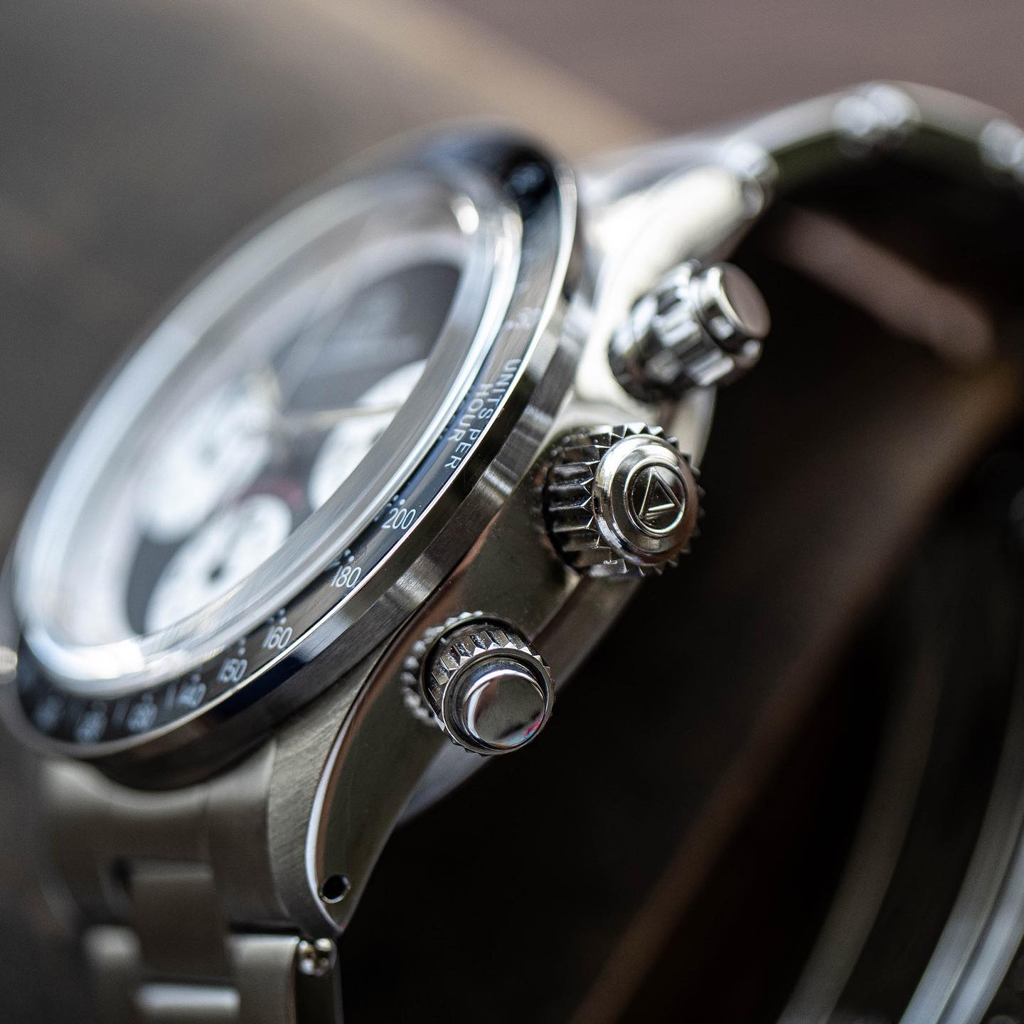 MONTANA – BLACK DIAL / AGED EDITION