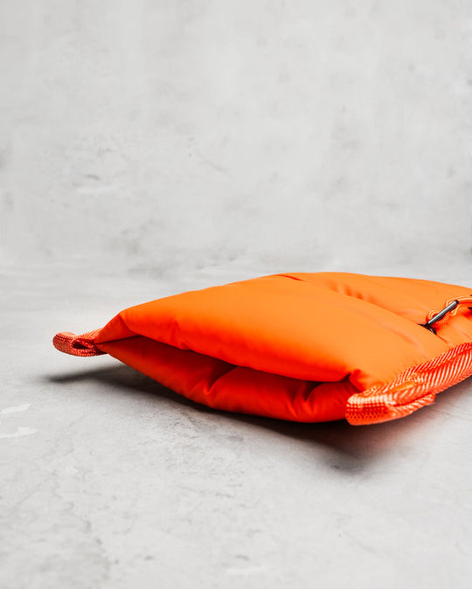WARES BAGS PHONE SLEEVE PUFFER - CHARRED DESERT