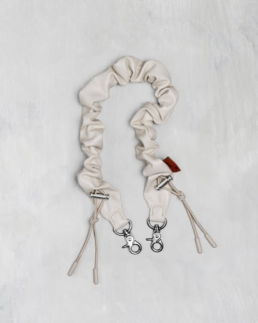 WARES STRAPS BUNGEE WRIST STRAP - SAND (SYNTHETIC LEATHER)