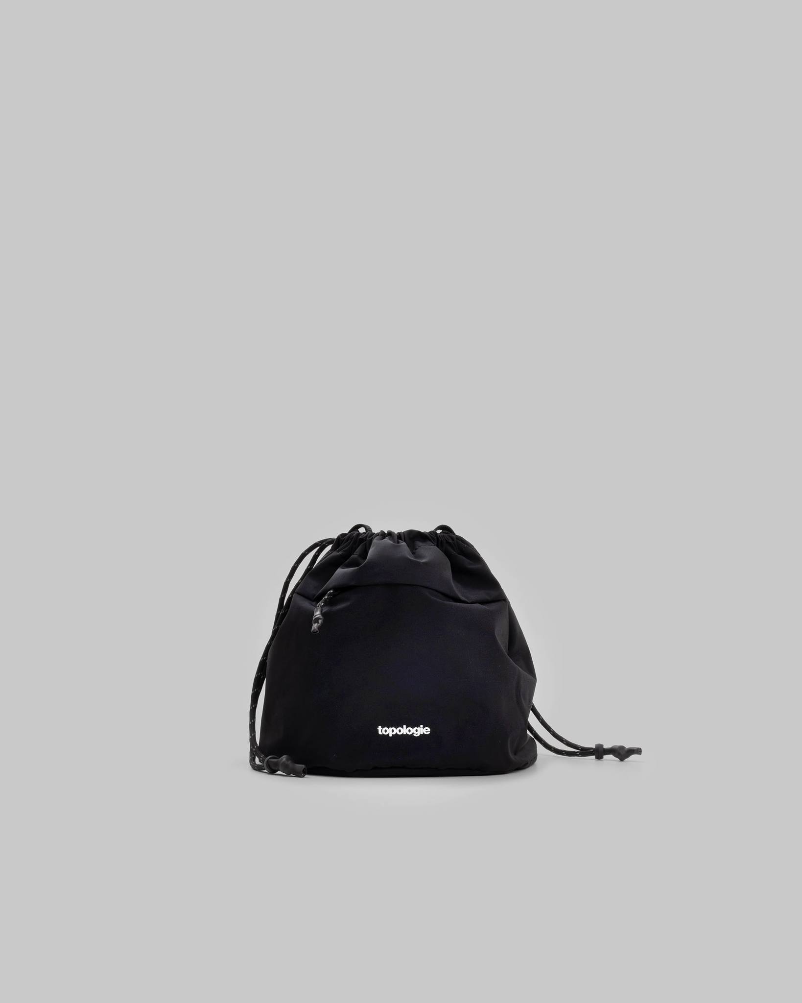 WARES BAGS REVERSIBLE BUCKET - BLACK (TECH SATEEN)