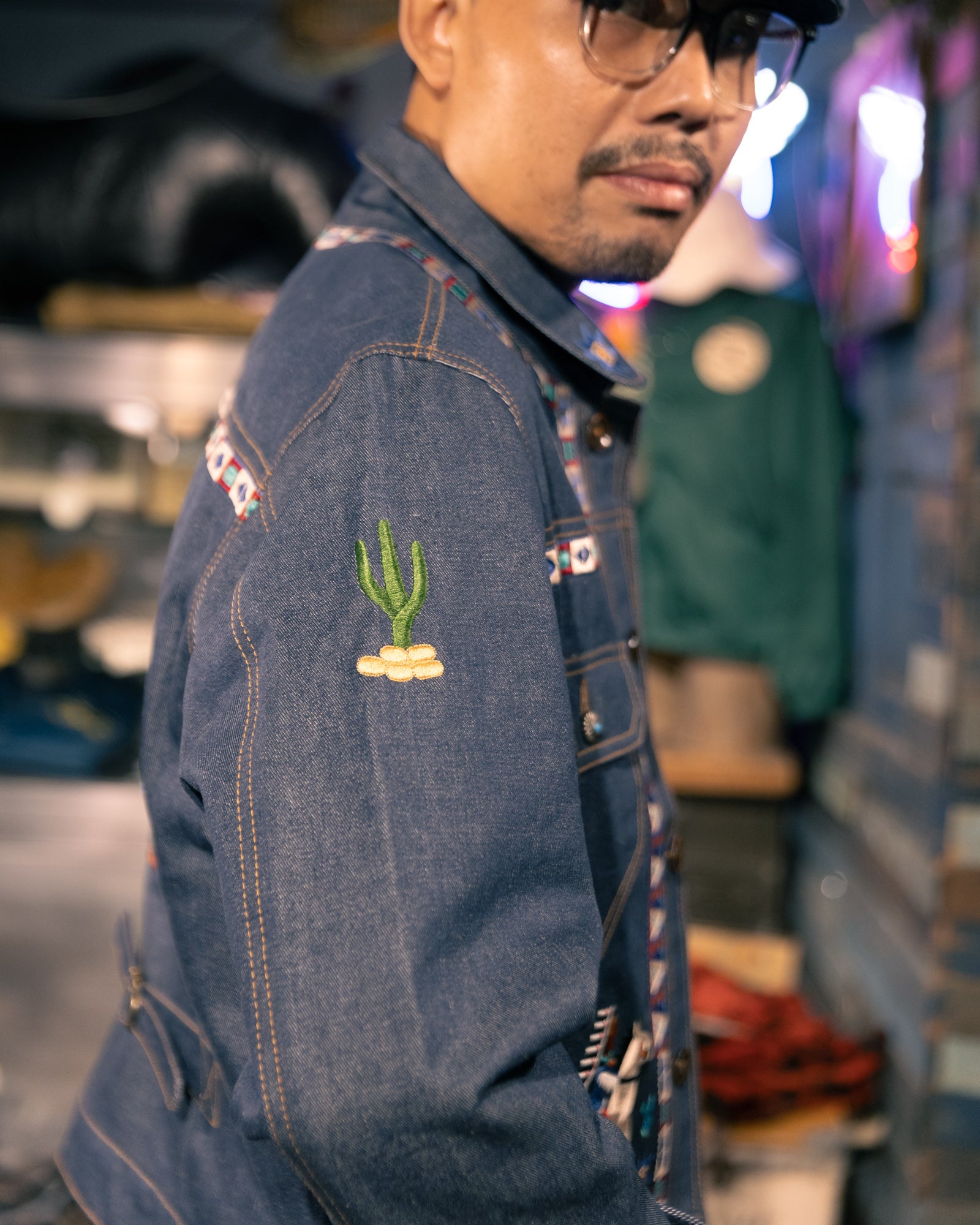 AK/PR/LOT1/JKT/006 Navajo Embroidered Denim Jacket (Japan Selv Totem) - INDIGO