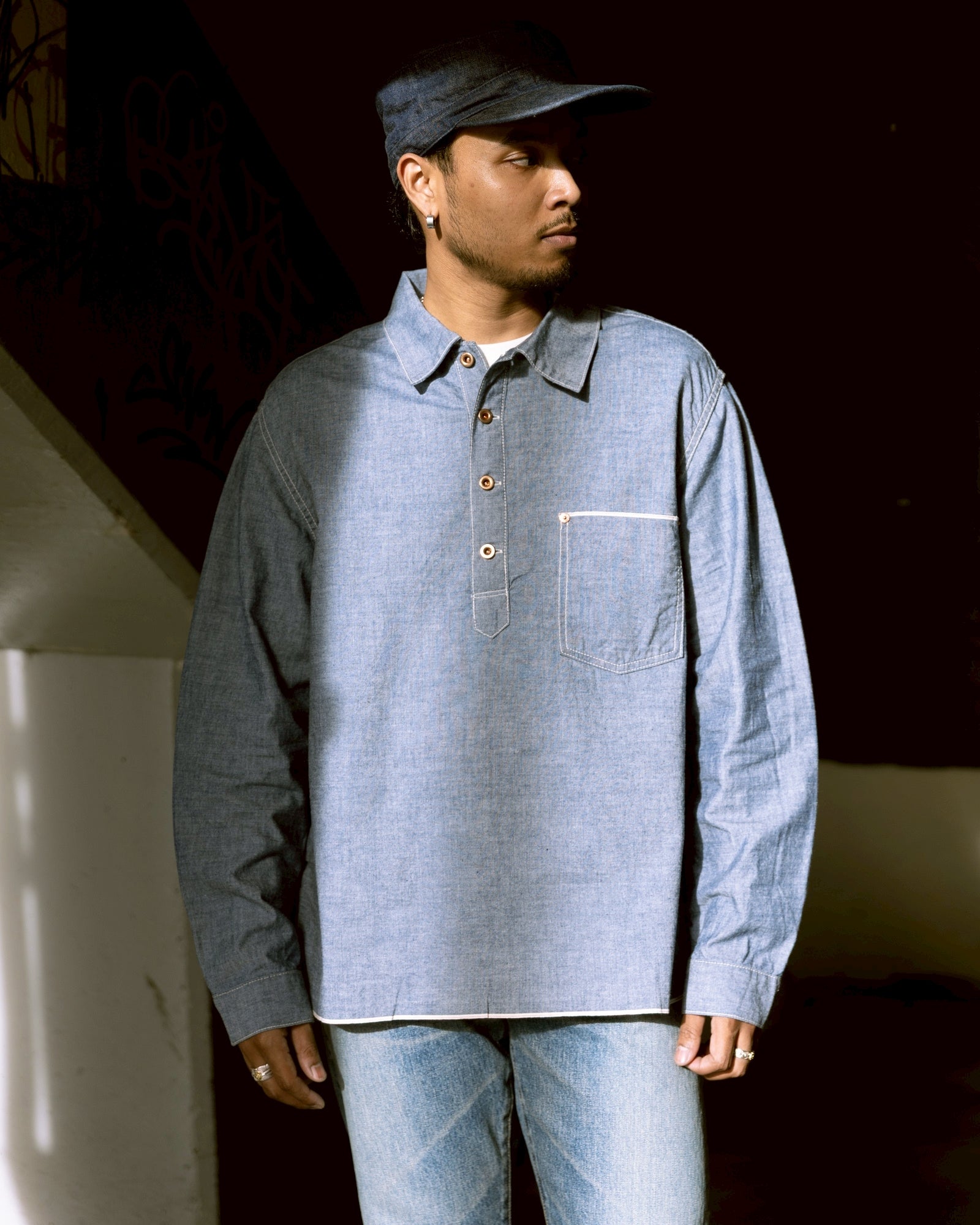 F3487 CHAMBRAY PULL OVER SHIRT - BLUE