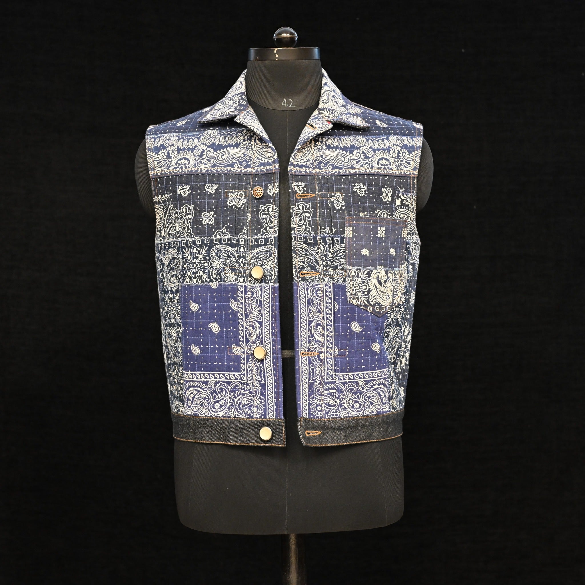 AK/PR/LOT1/VEST/004 The Distressed Cowboy Bandana Denim Vest (Japan Selv) - INDIGO