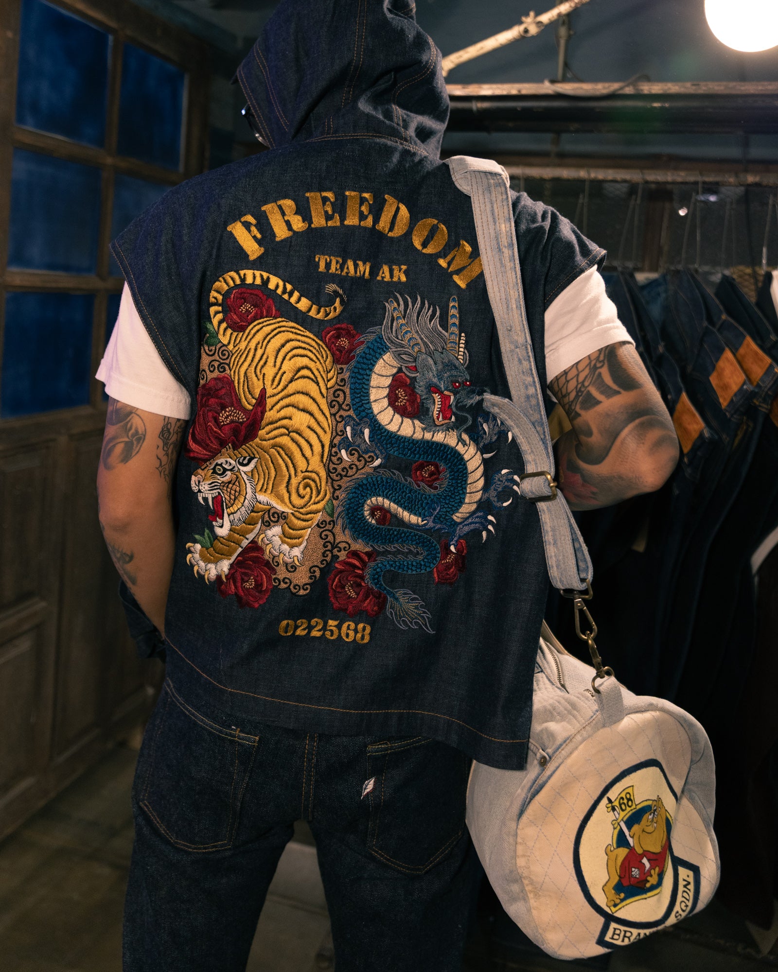 AK/PR/LOT1/VEST/013 Freedom Team AK - 4-pocket Embroidered Denim Hoodie Vest (Japan Selv) - INDIGO