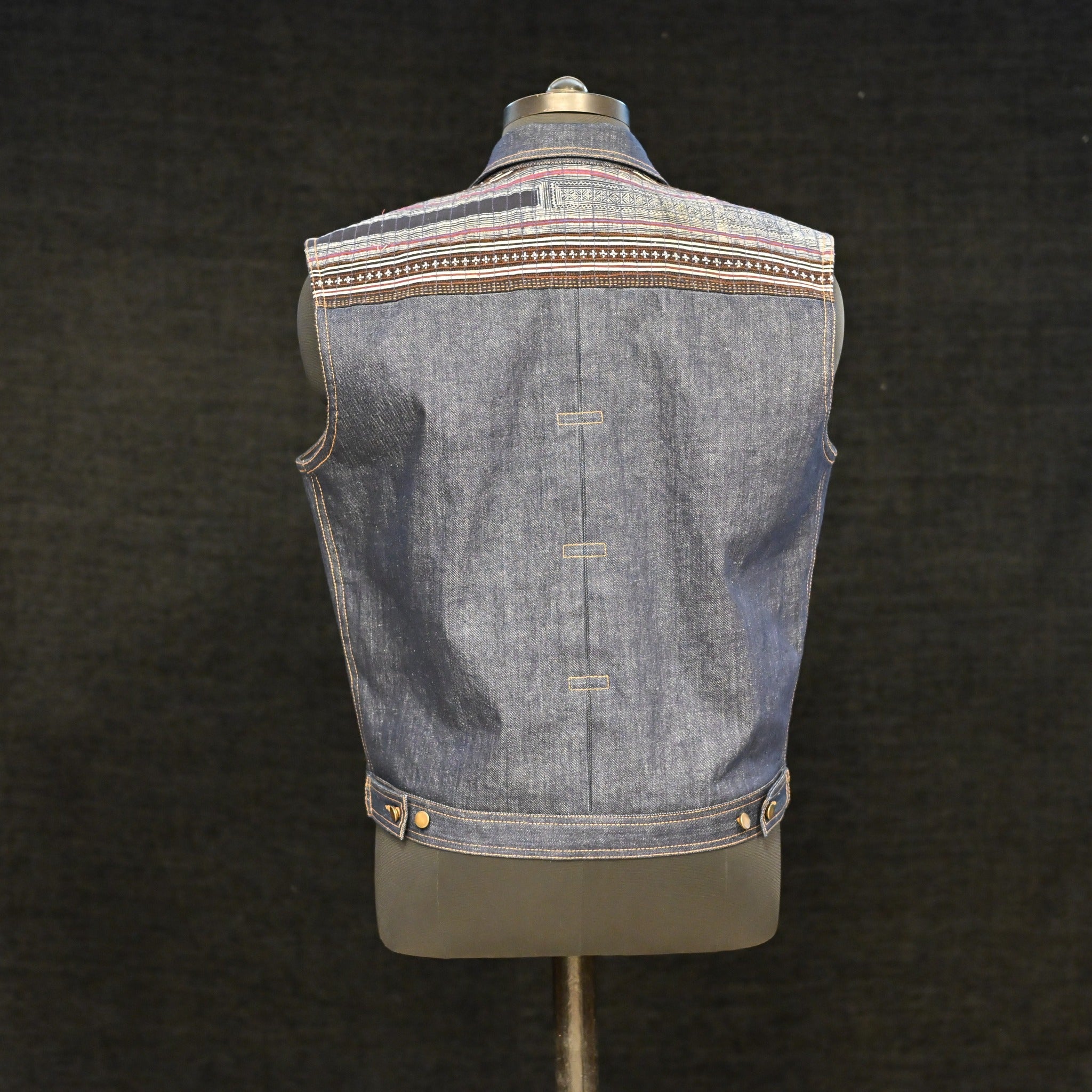 AK/PR/LOT1/VEST/009 Quilted Sapa Yoke Pleated Denim Vest (Japan Selv) - INDIGO