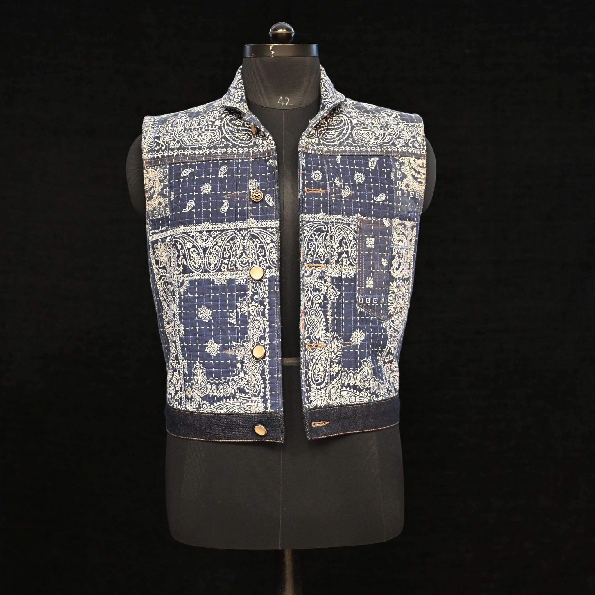 AK/PR/LOT1/VEST/003 The Distressed Cowboy Bandana Denim Vest (Japan Selv) - INDIGO
