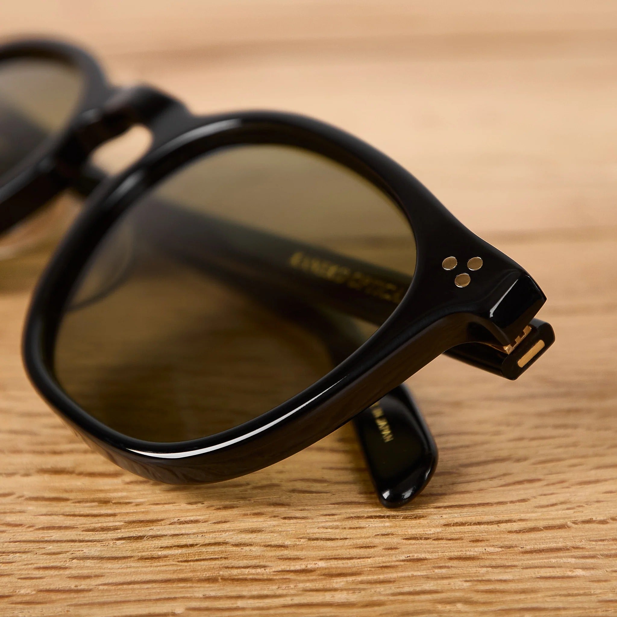 6022-3 Old Parisien Sunglasses - Black X Green