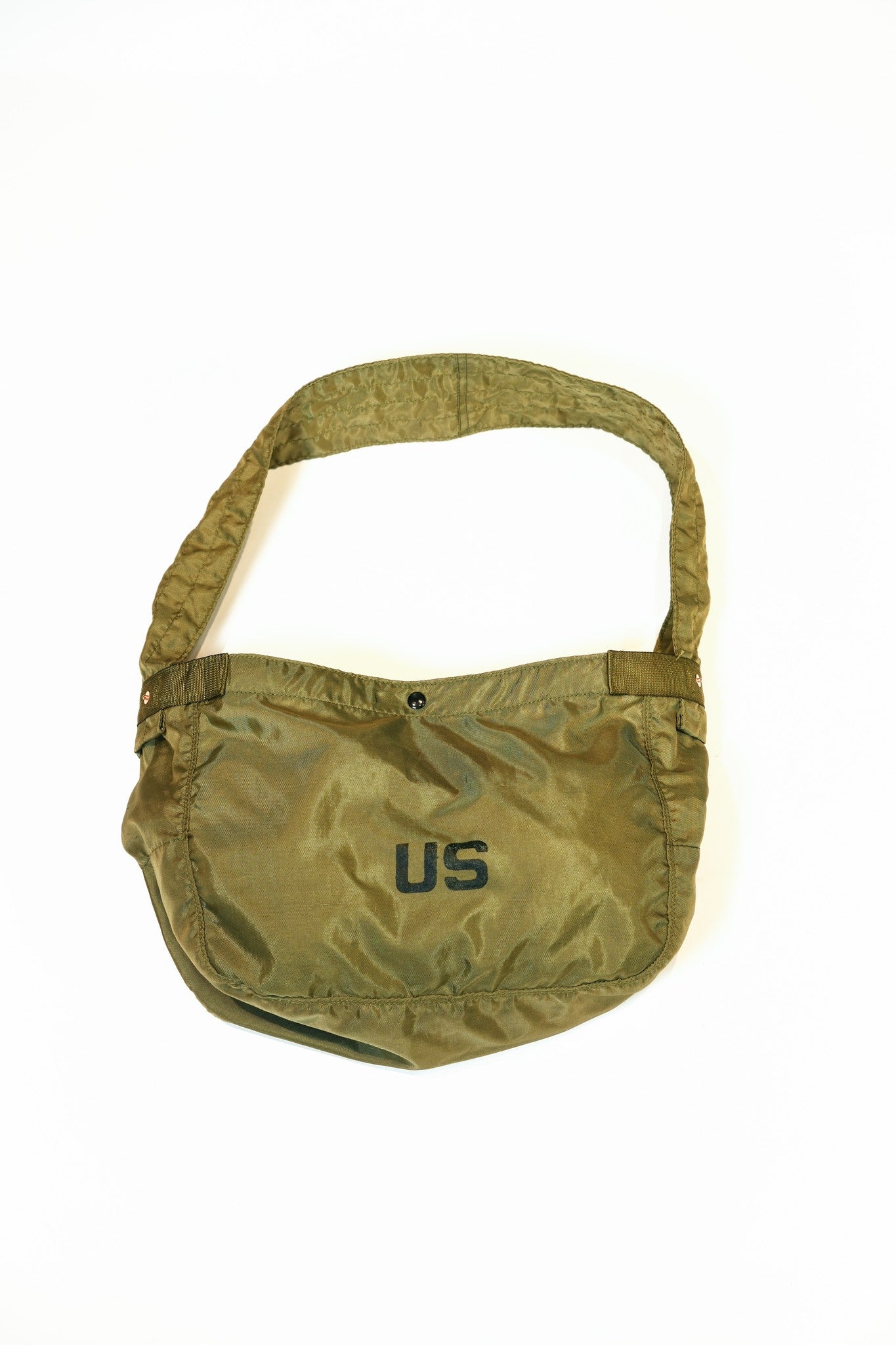 VINTAGE MILITARY DUFFLE BAG REMAKE NEWSPAPER BAG MIX - VINTAGE