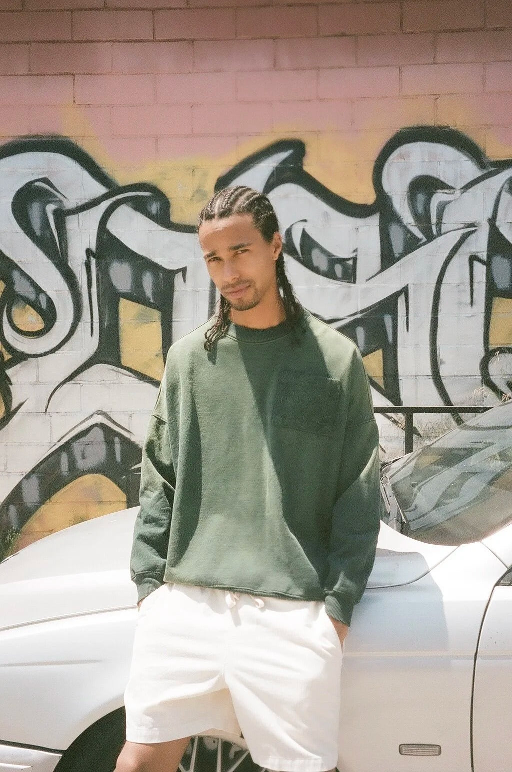 REVERSE POCKET CREW - AGED FOREST GREEN