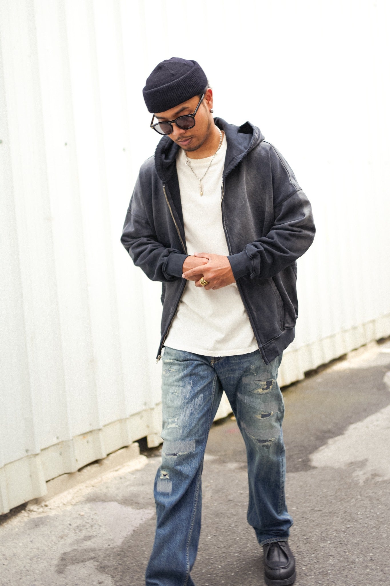 OVERSIZE ZIP-UP HOODIE - AGED BLACK