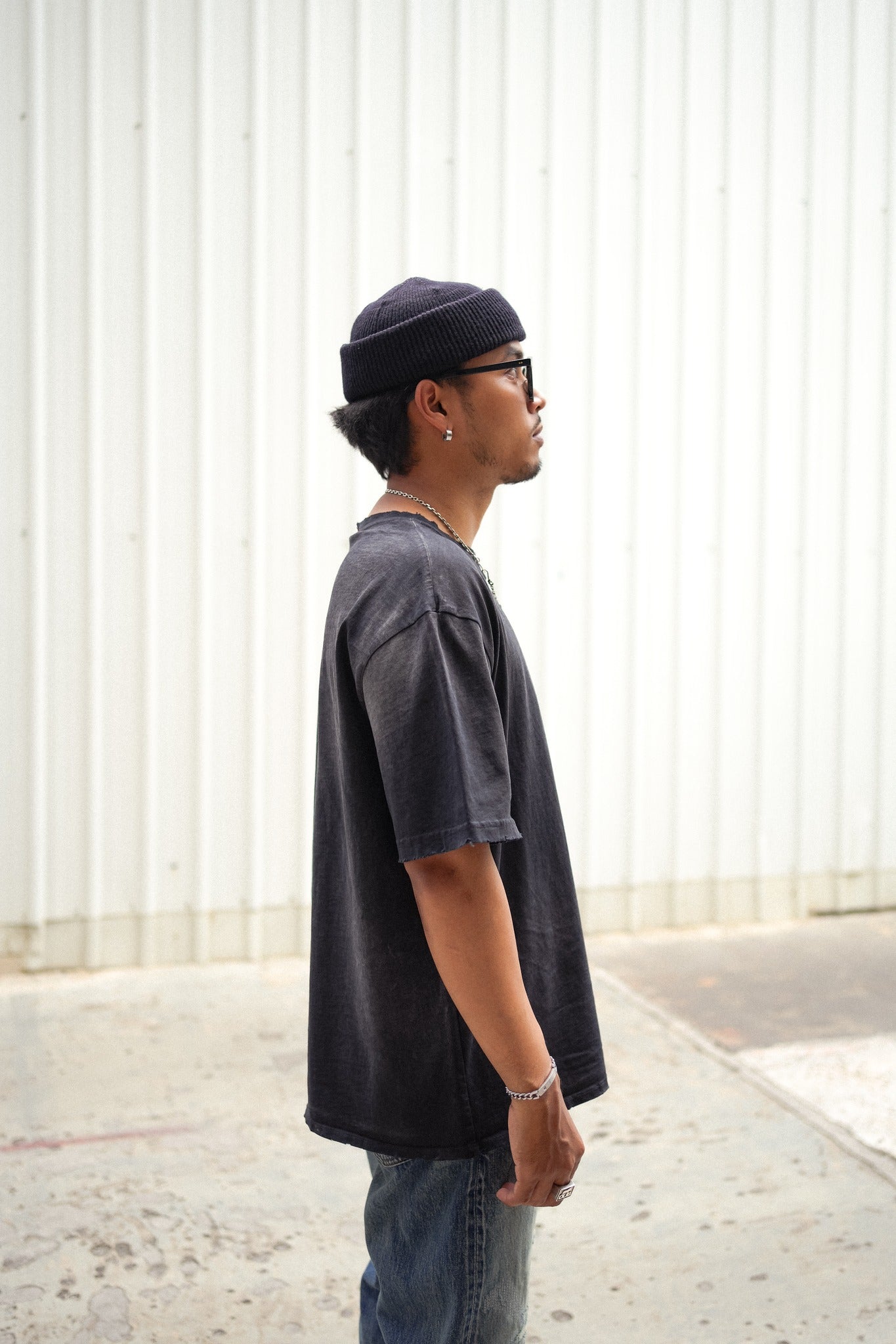 OVERSIZE CROP TEE S/S - AGED BLACK