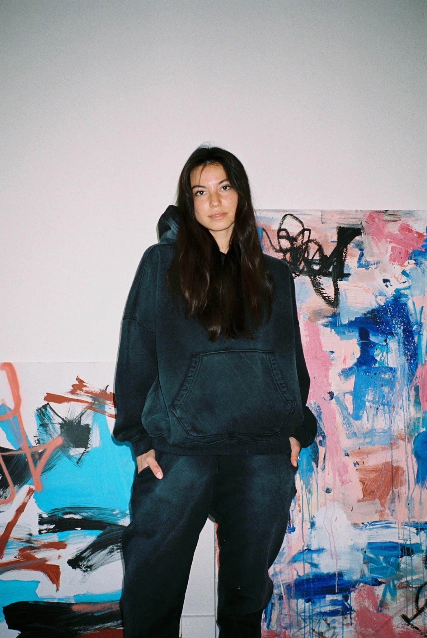 OVERSIZE CROP HOODIE - AGED BLACK