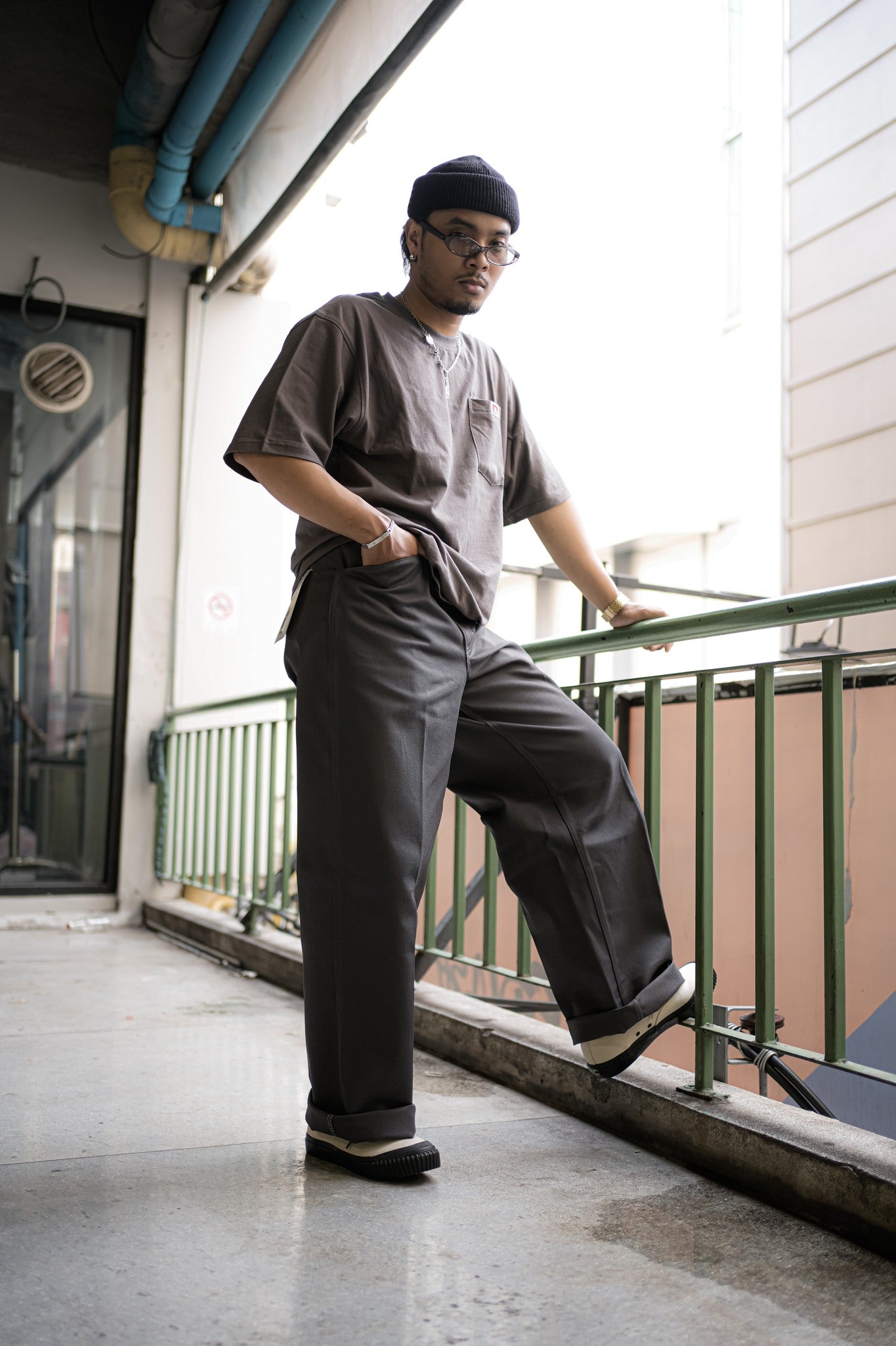 GORILLA CUT PANTS - CHARCOAL