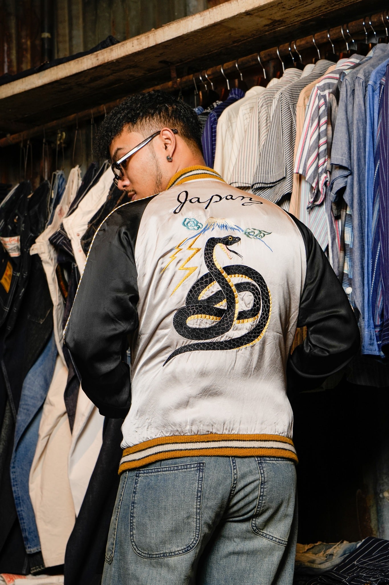 TT15808-190 Acetate Souvenir Jacket TOYO ENTERPRISE 60th Anniversary Special Edition “BLACK SNAKE” × “RED SNAKE” - BLACK/RED