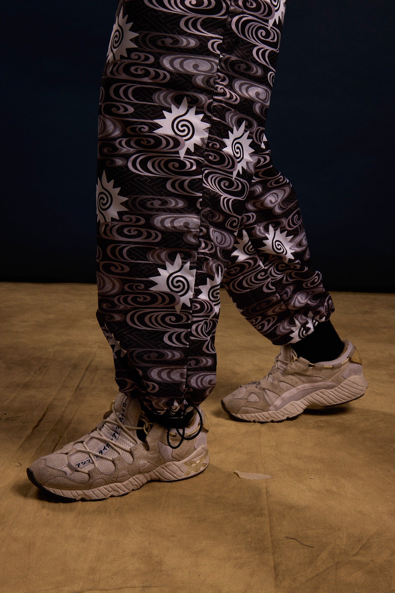 TOMAS TOMAS SPORTSWEAR PANTS - BLACK/GREY