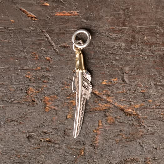 EFNL-0045-L 18K EAGLE HEAD KAZEKIRI FEATHER