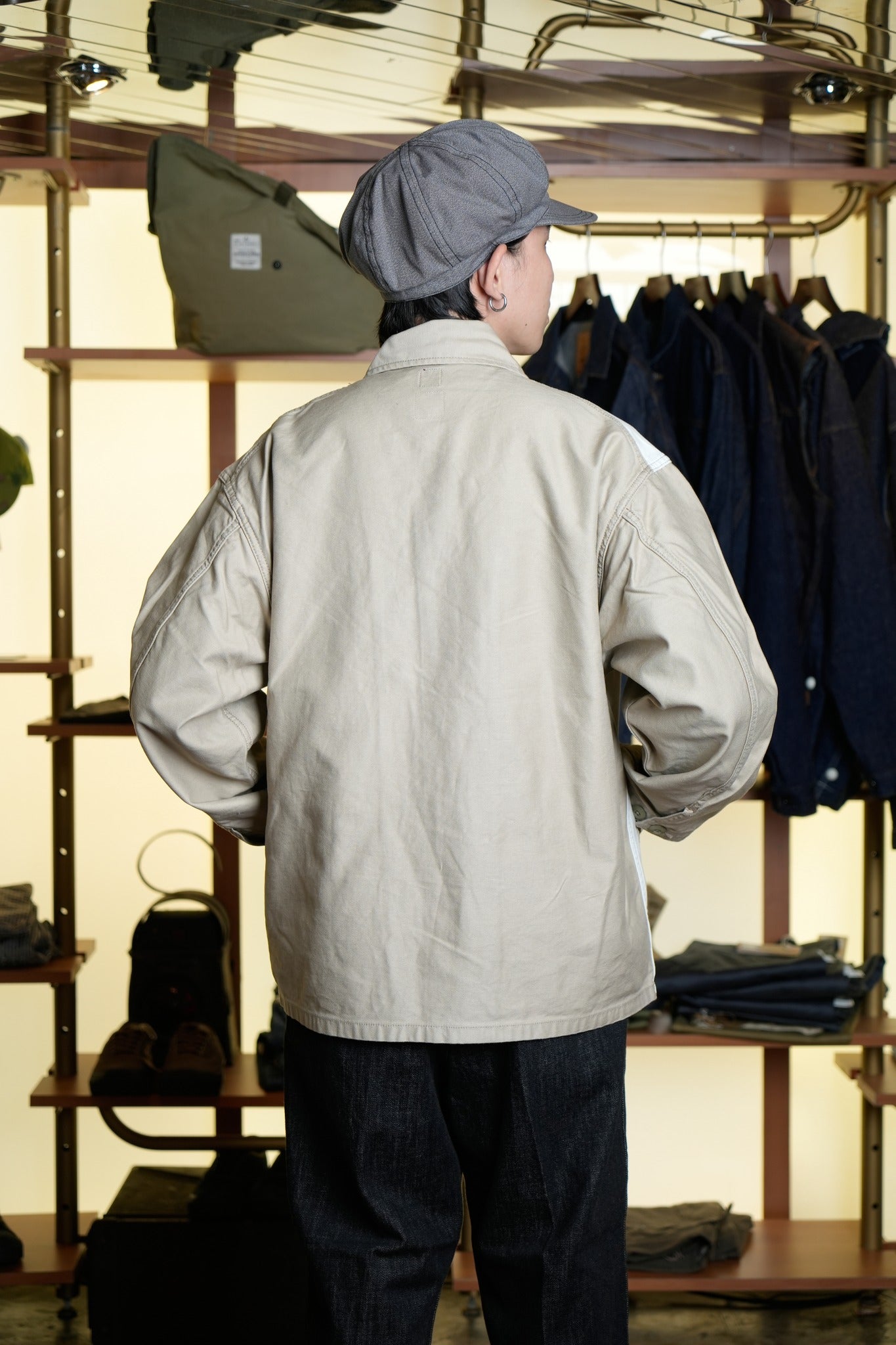 FATIGUE COVER JACKET (BACK SATIN) - WHITE/BEIGE