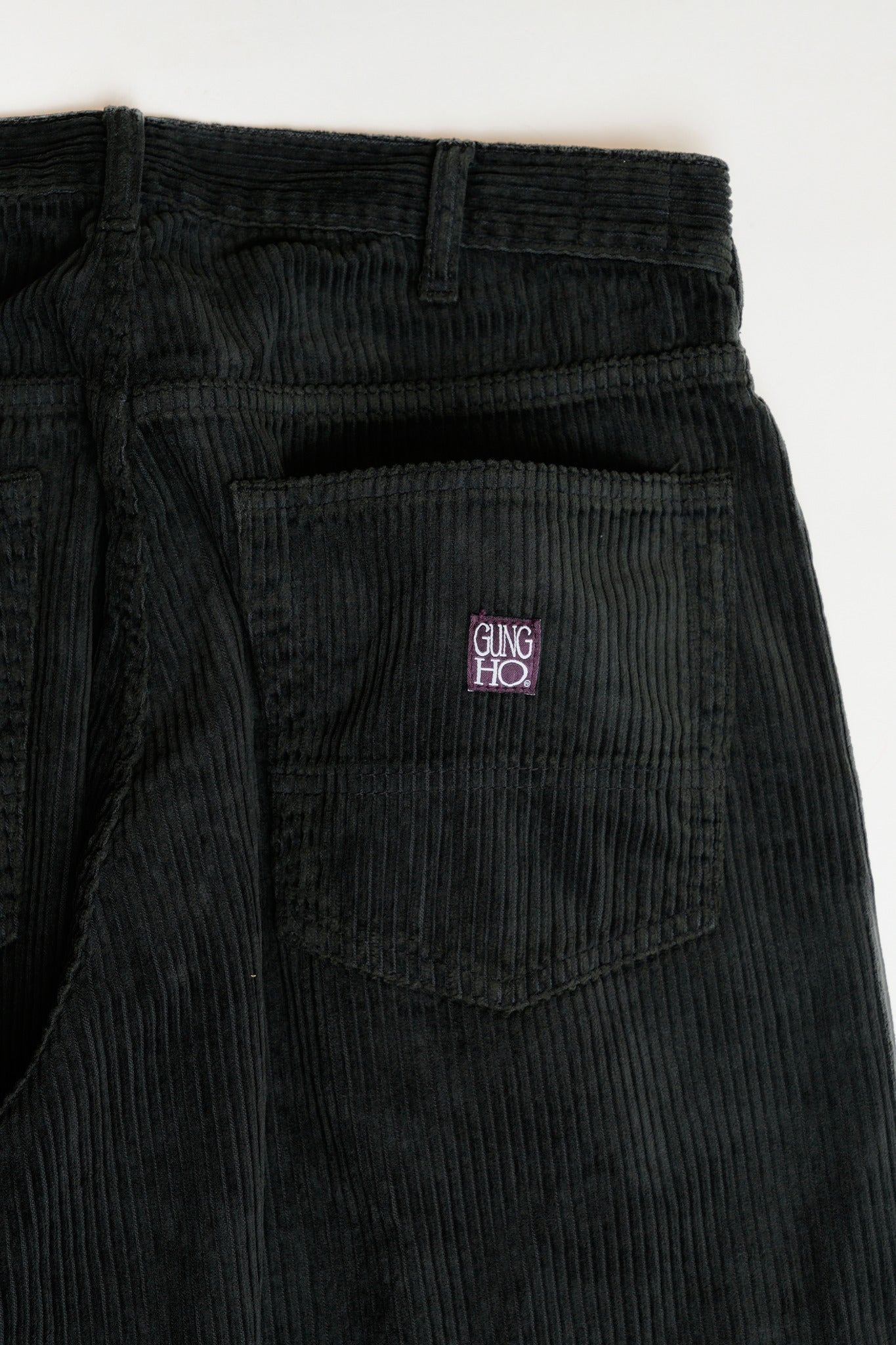BOOTS CUT PANTS (14W CORDUROY) - BLACK