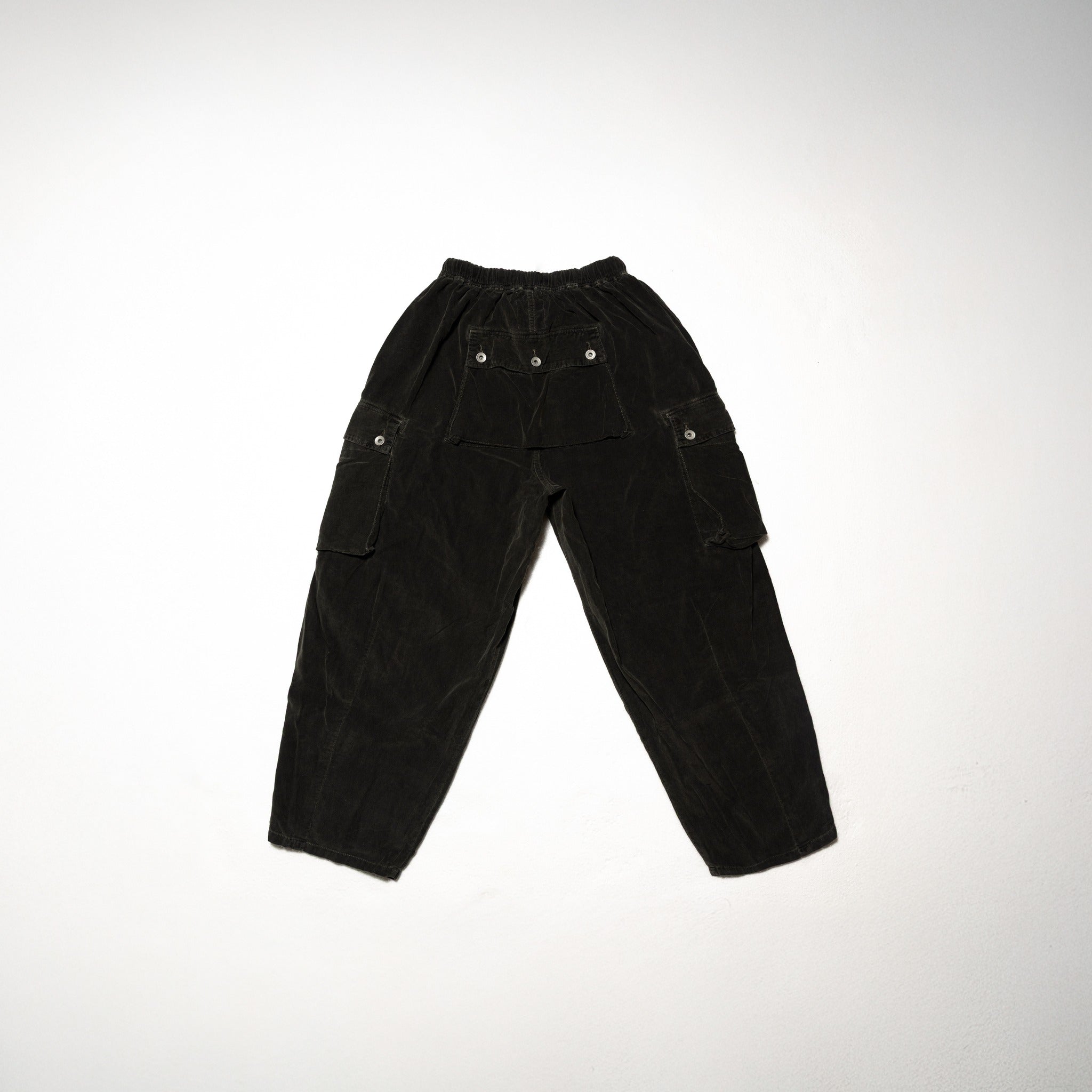 LIGHT CORDUROY BALOON MONKEY PANTS - BLACK