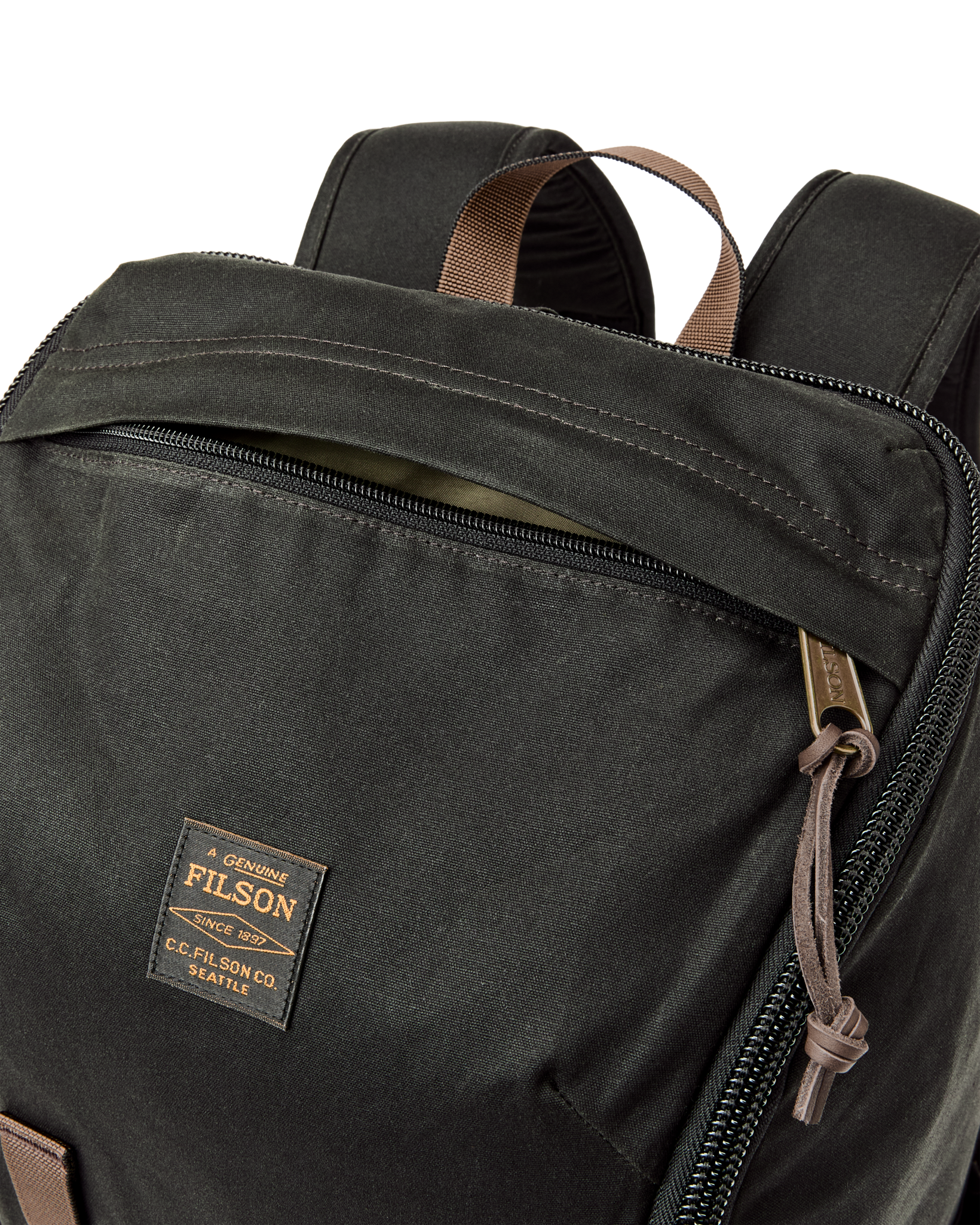 TRAPPER CREEK 28L BACKPACK - DARK TIMBER