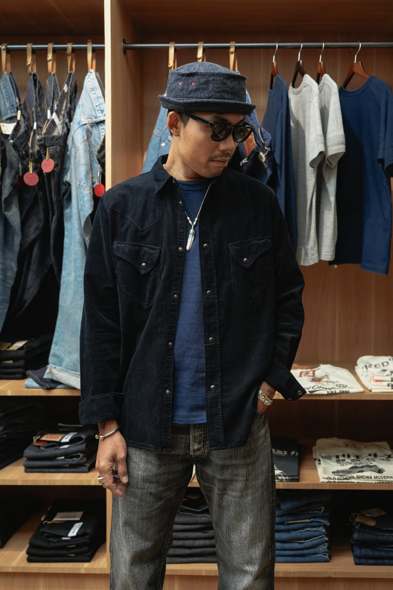 2236-IDBK Indigo Corduroy Curved Pocket Shirt - INDIGO X BLACK