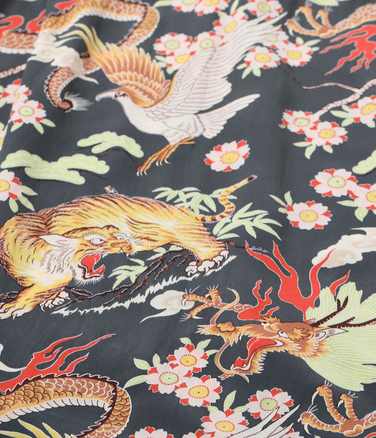 SS39414 RAYON HAWAIIAN SHIRT “THE TRIANGULAR FIGHT” - BLACK