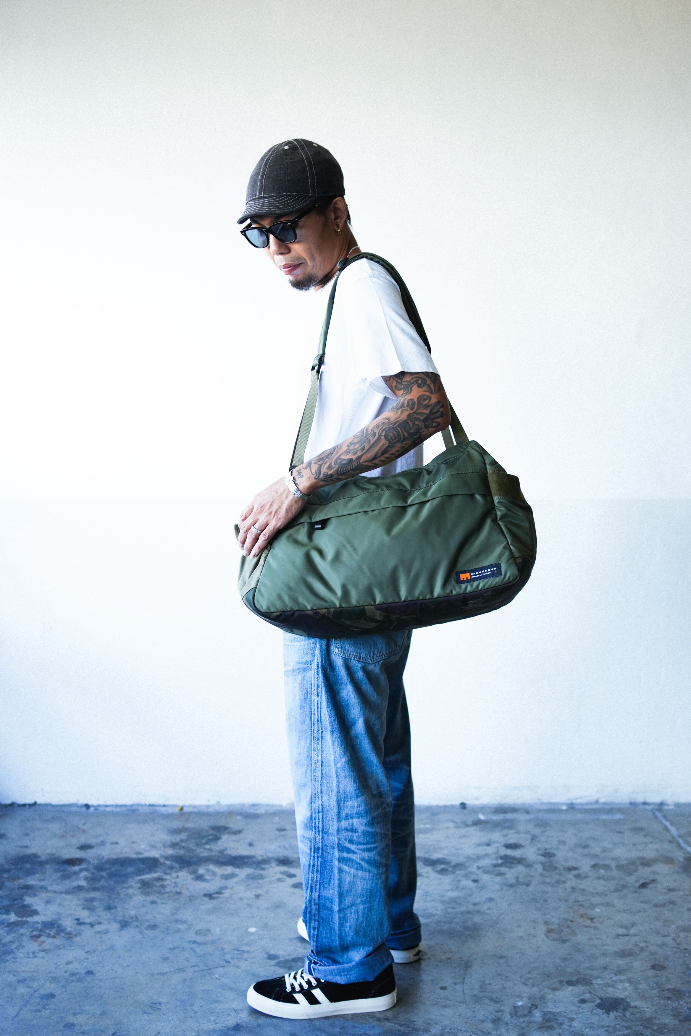 JUST TRAVEL - OLIVE/CAMO