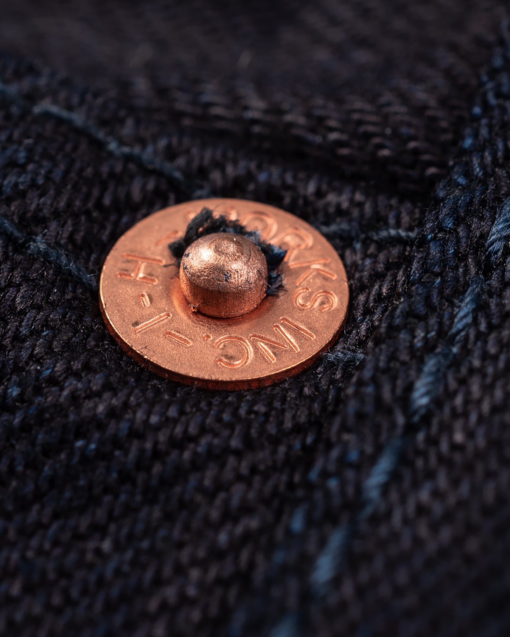 IH-634S-142ib 14oz Selvedge Straight Cut - INDIGO/BLACK