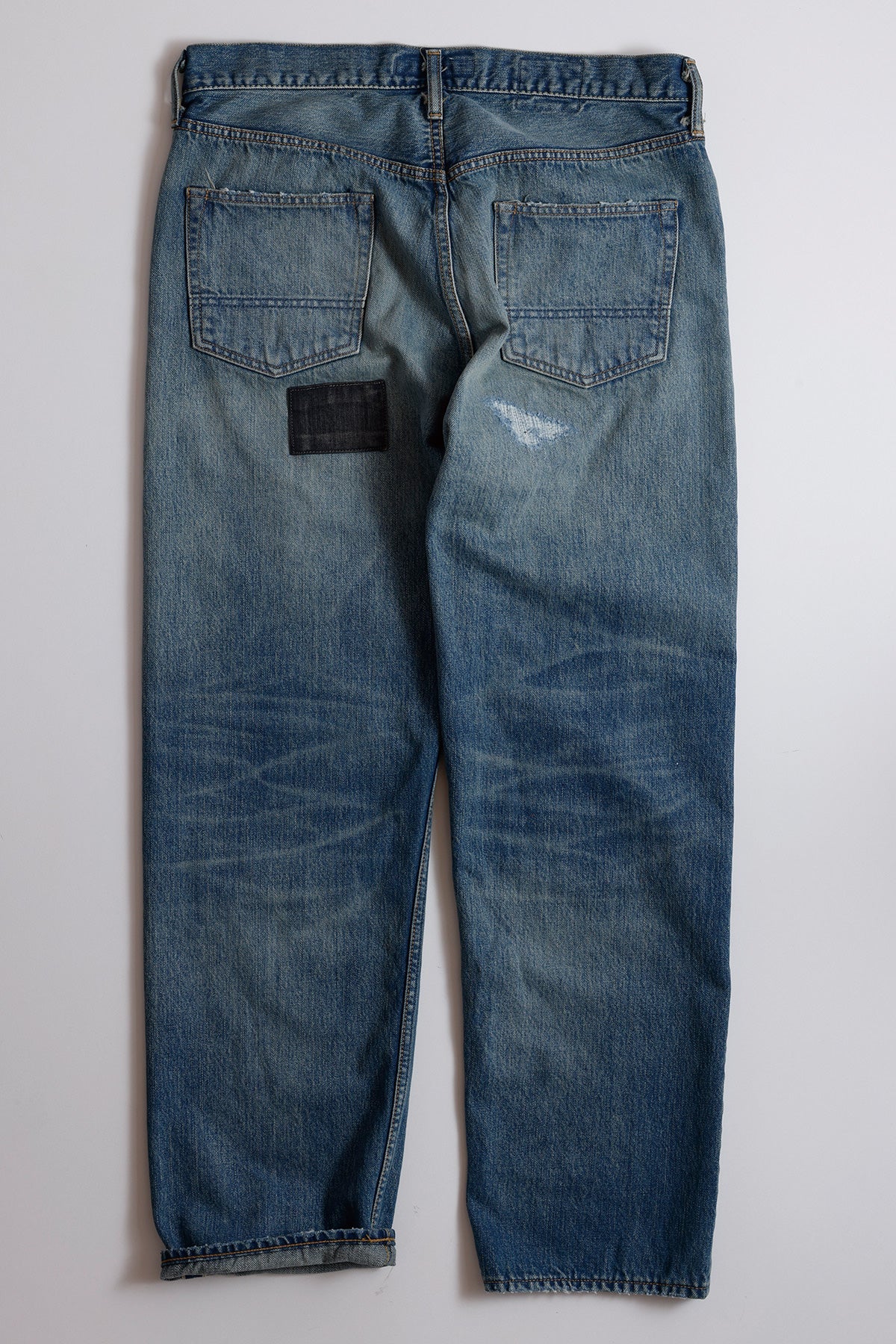 CLASSIC STRAIGHT DENIM CS134 (FA26) - INDIGO