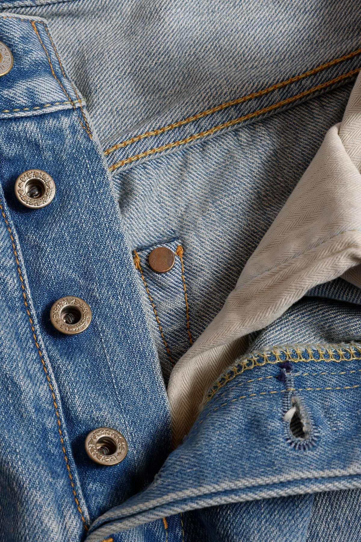 CLASSIC STRAIGHT DENIM CS135 (FA26) - INDIGO