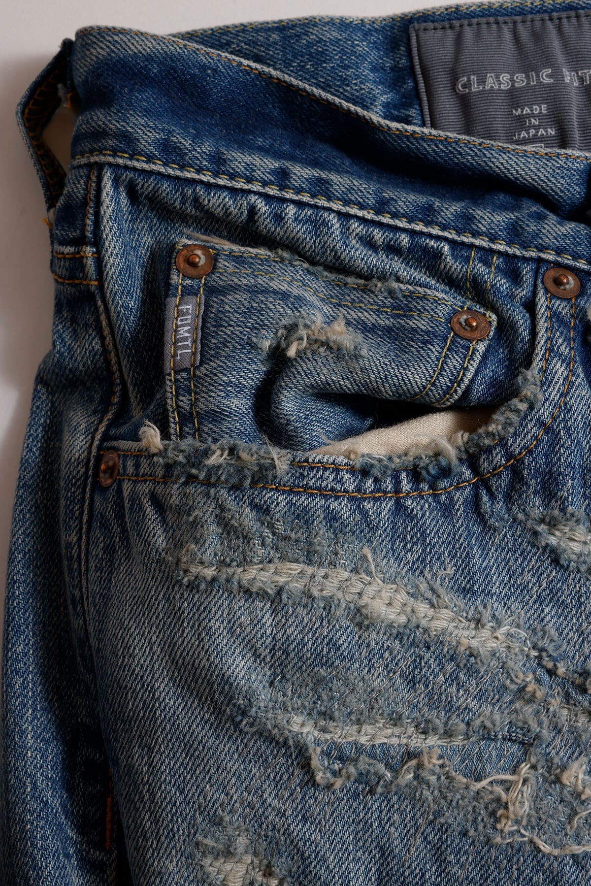 CLASSIC STRAIGHT DENIM CS136 (FA26) - INDIGO