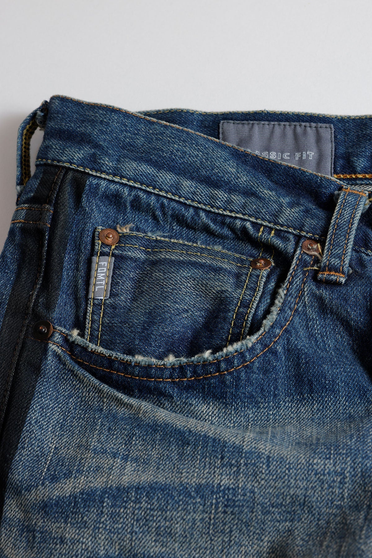 CLASSIC STRAIGHT DENIM CS125 (FA25) - INDIGO