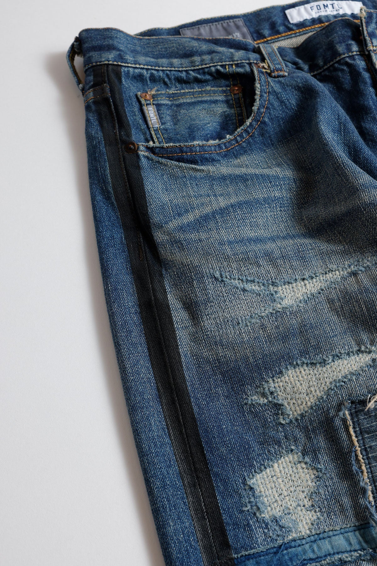 CLASSIC STRAIGHT DENIM CS125 (FA25) - INDIGO