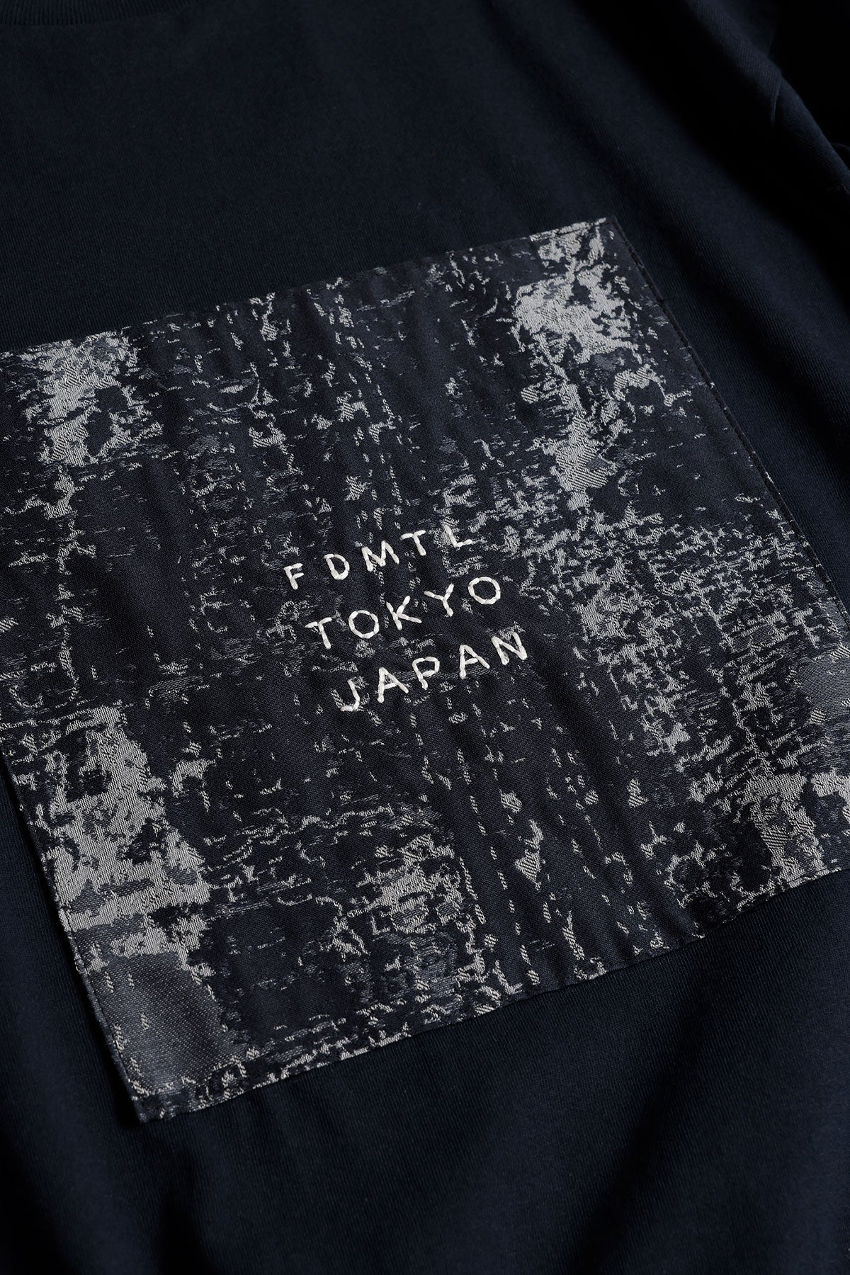 SQUARE JACQUARD TEE (FA25) - NAVY