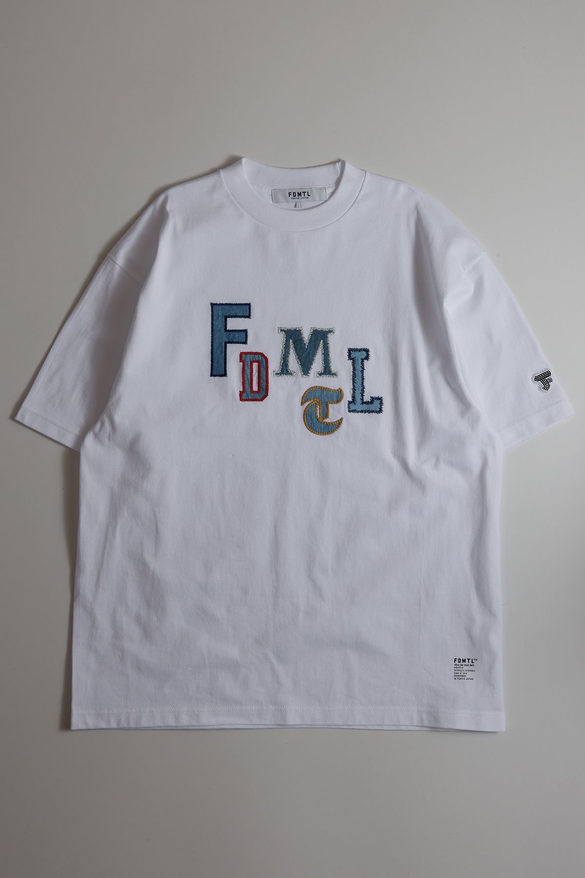 LOGO PATCH TEE (AW25) - WHITE