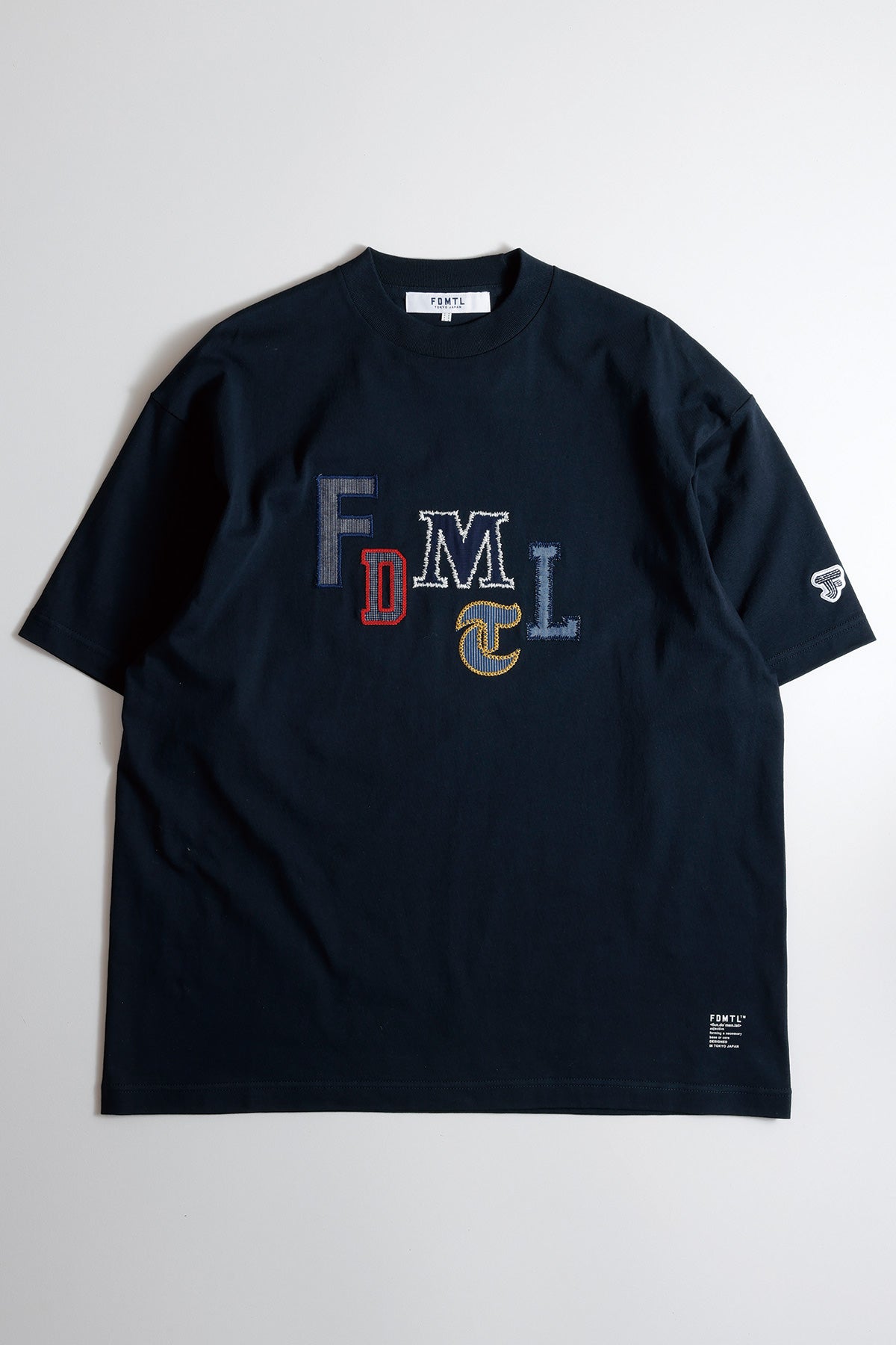 LOGO PATCH TEE (AW25) - NAVY