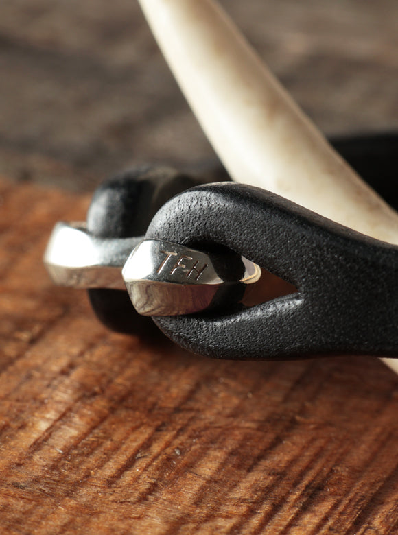 FN-GLB-101 SINGLE WRAP LEATHER BRACELET - BLACK