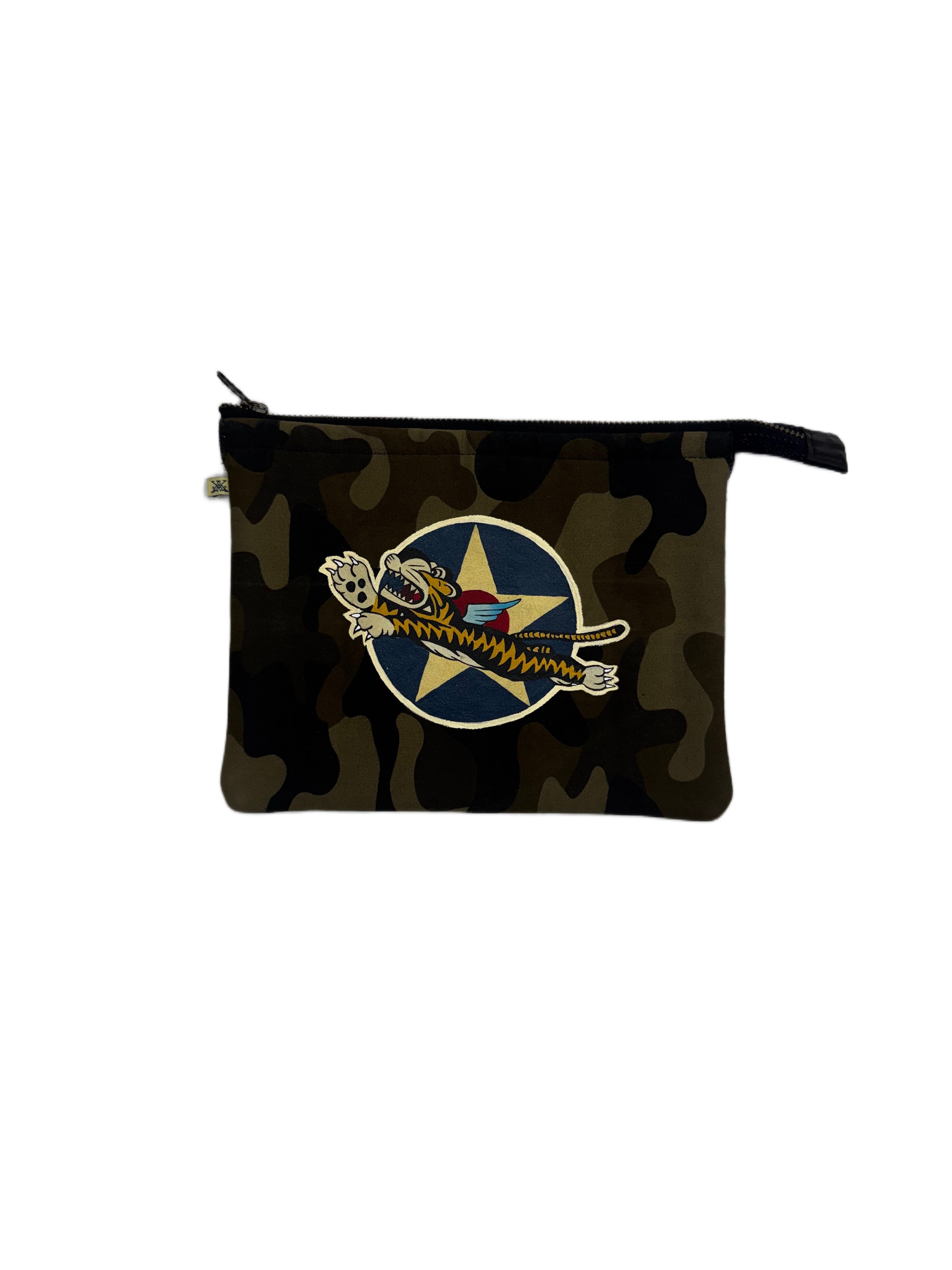 AK/PR/LOT3/ACC/040 Flying Tiger Pouch - BROWN CAMO