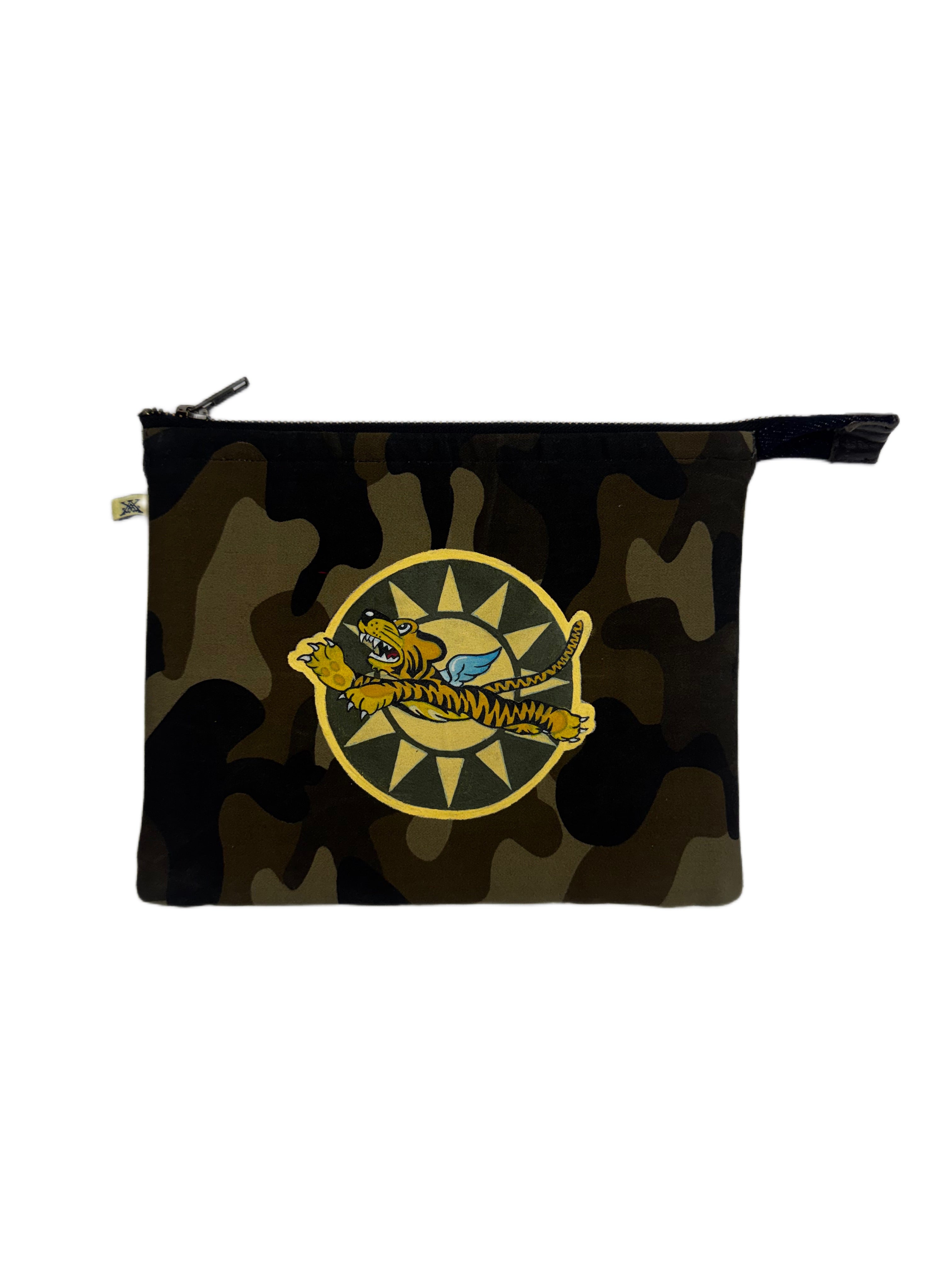 AK/PR/LOT3/ACC/041 Flying Tiger Pouch - BROWN CAMO