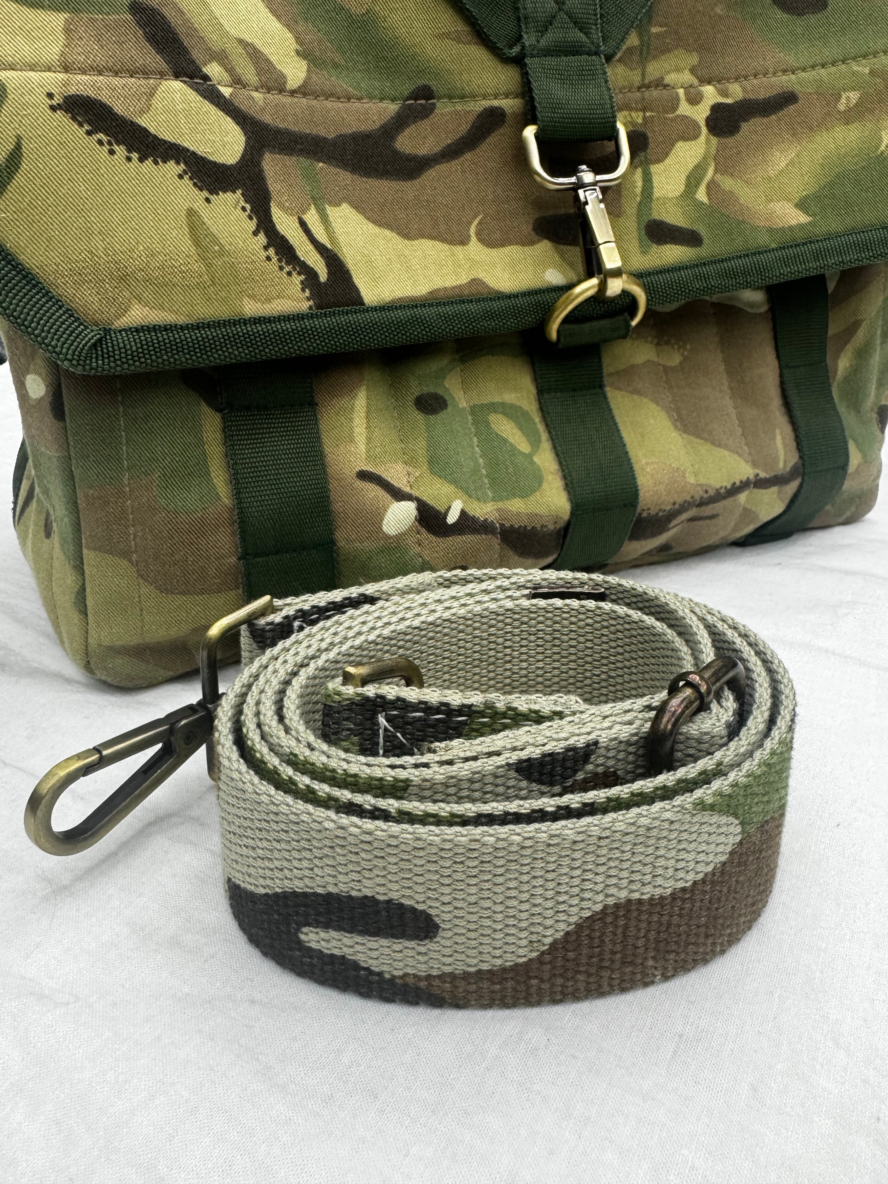 AK/PR/LOT3/ACC/036 The Tactical Camo Camera Bag - GREEN CAMO