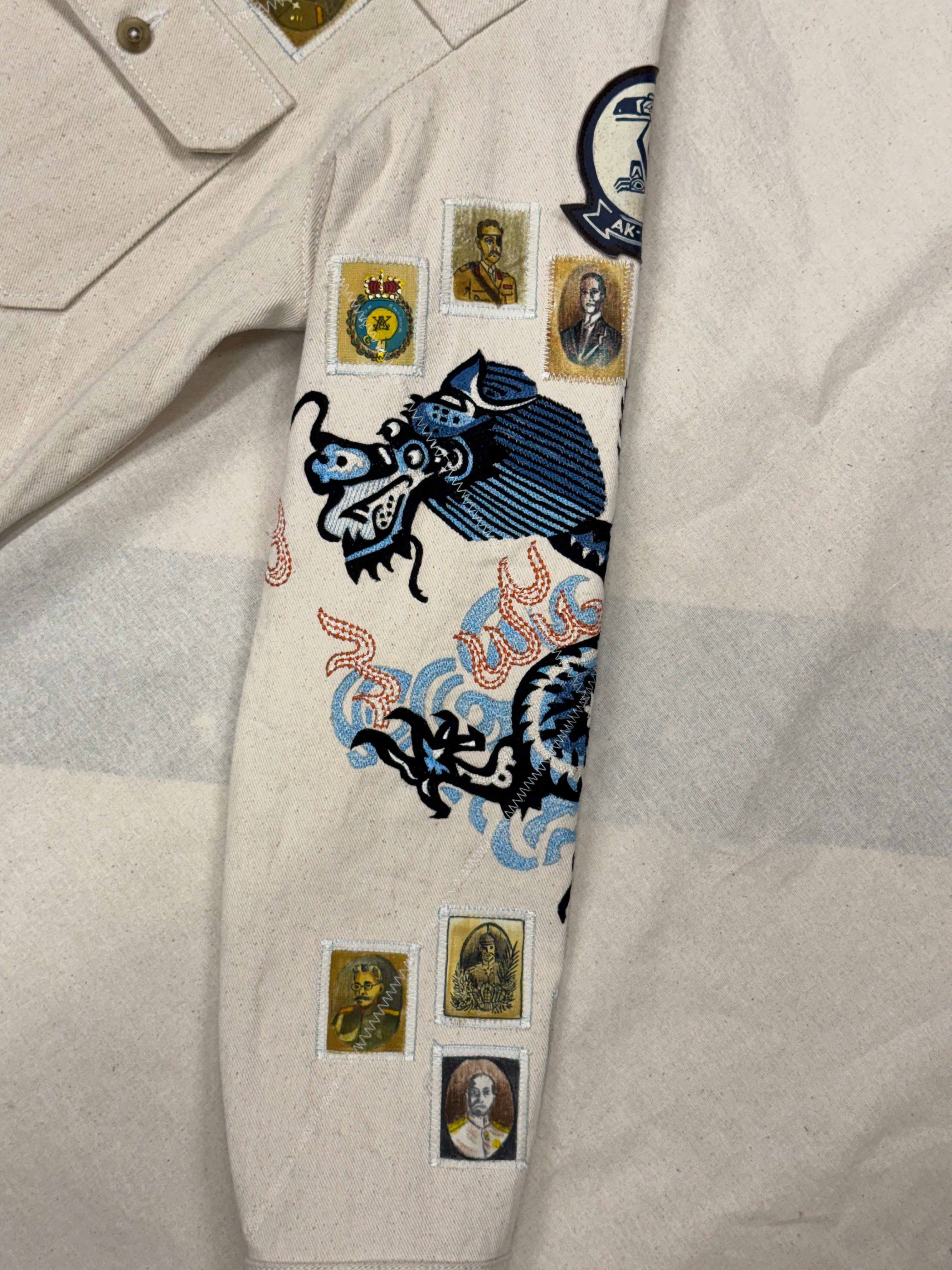 AK/PR/LOT3/JKT/047 Tribal Tiger & Dragon Denim Bomber Trucker Jacket - OFF-WHITE