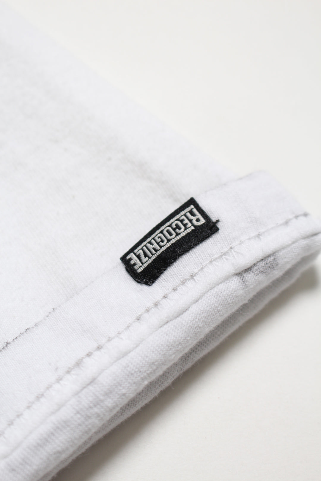 #7 VINYL TRIM TEE - WHITExBLACK