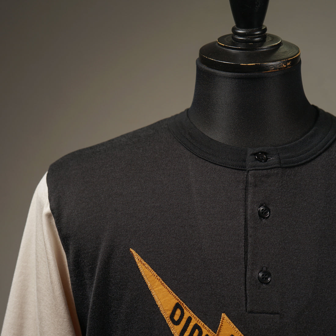 DIRT TRACK RACER - MO TORCYCLE JERSEY - BLACK